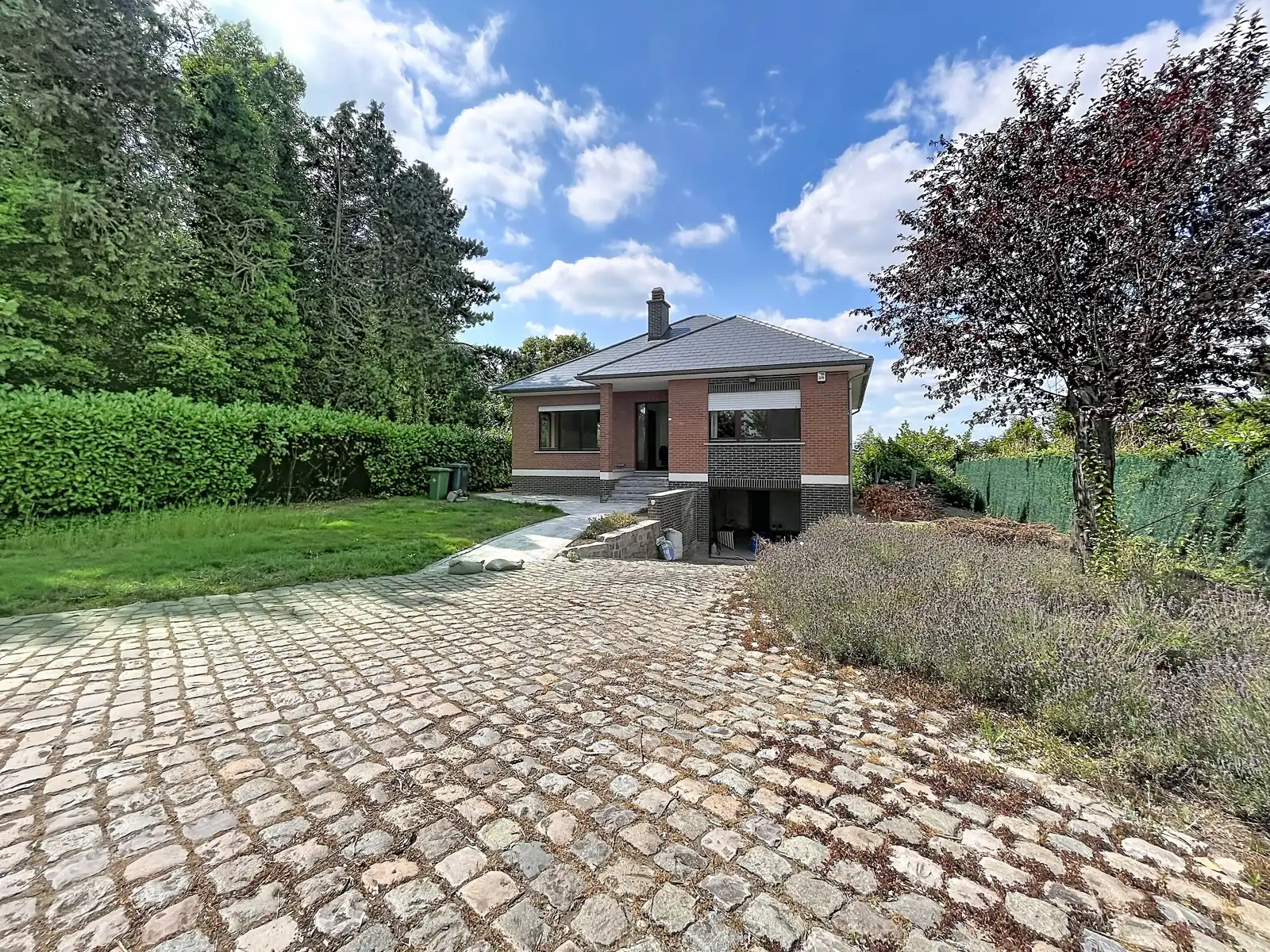 Woning met 2 slpks en tuin foto {{pictureIndex}}