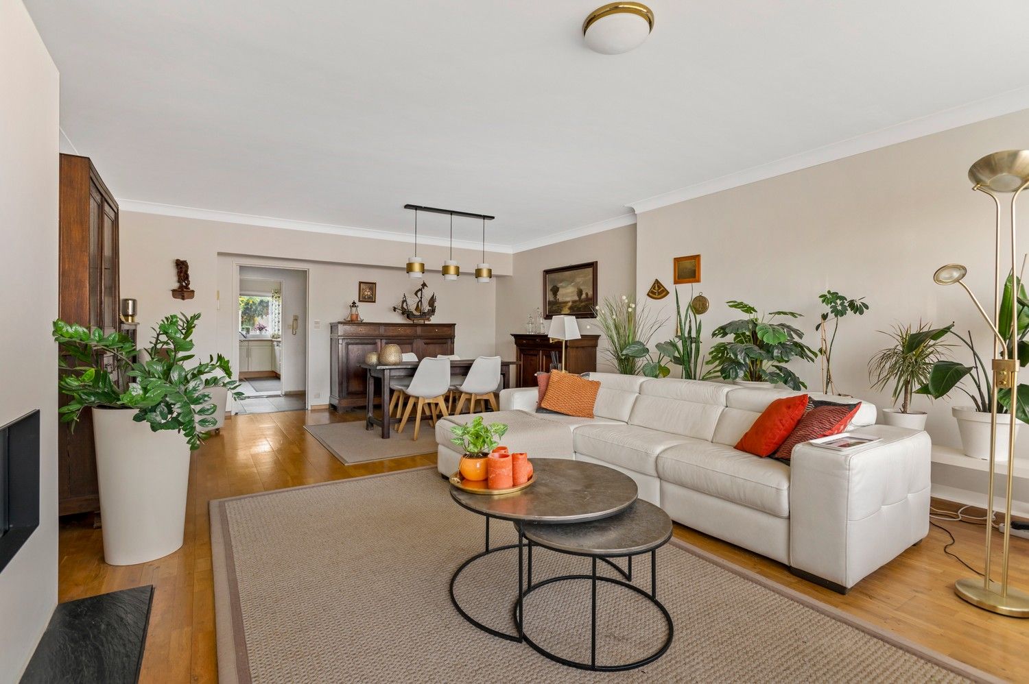 Gelijkvloers appartement met 3 SLPK, mooie tuin en garage te Deurne! foto 3