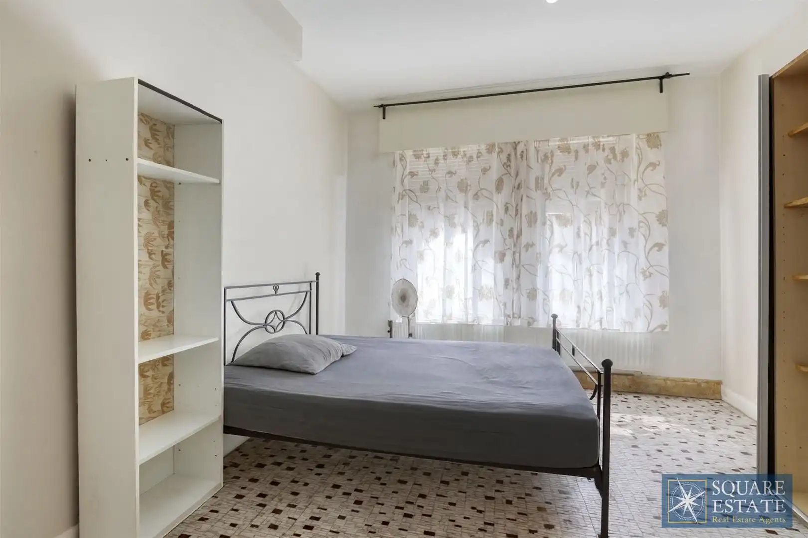 Appartementsgebouw foto 5