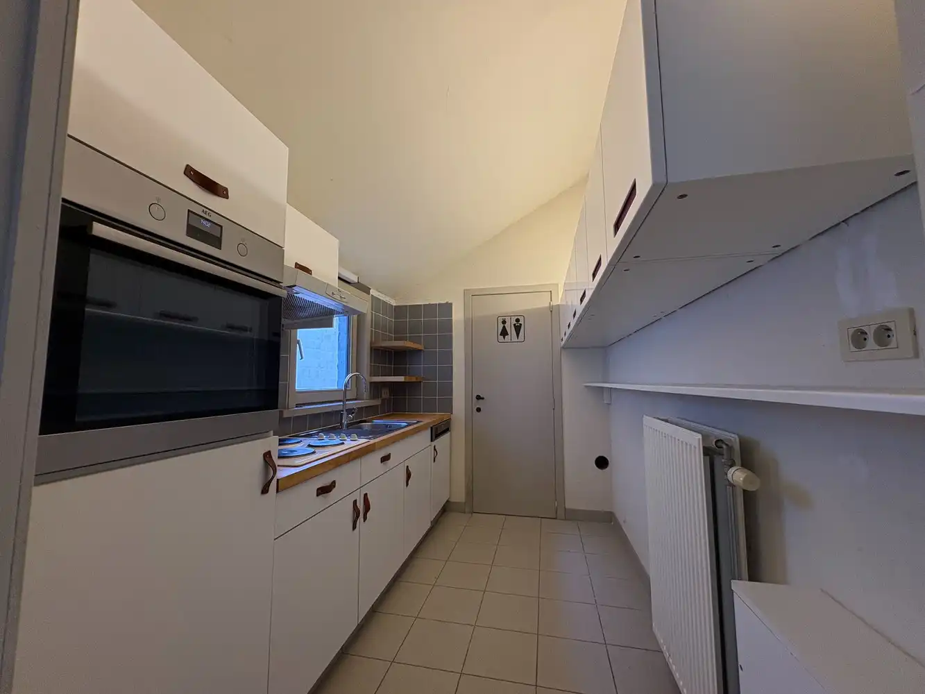 Lichtrijke woning met 2 slaapkamers in het centrum van Torhout foto 4