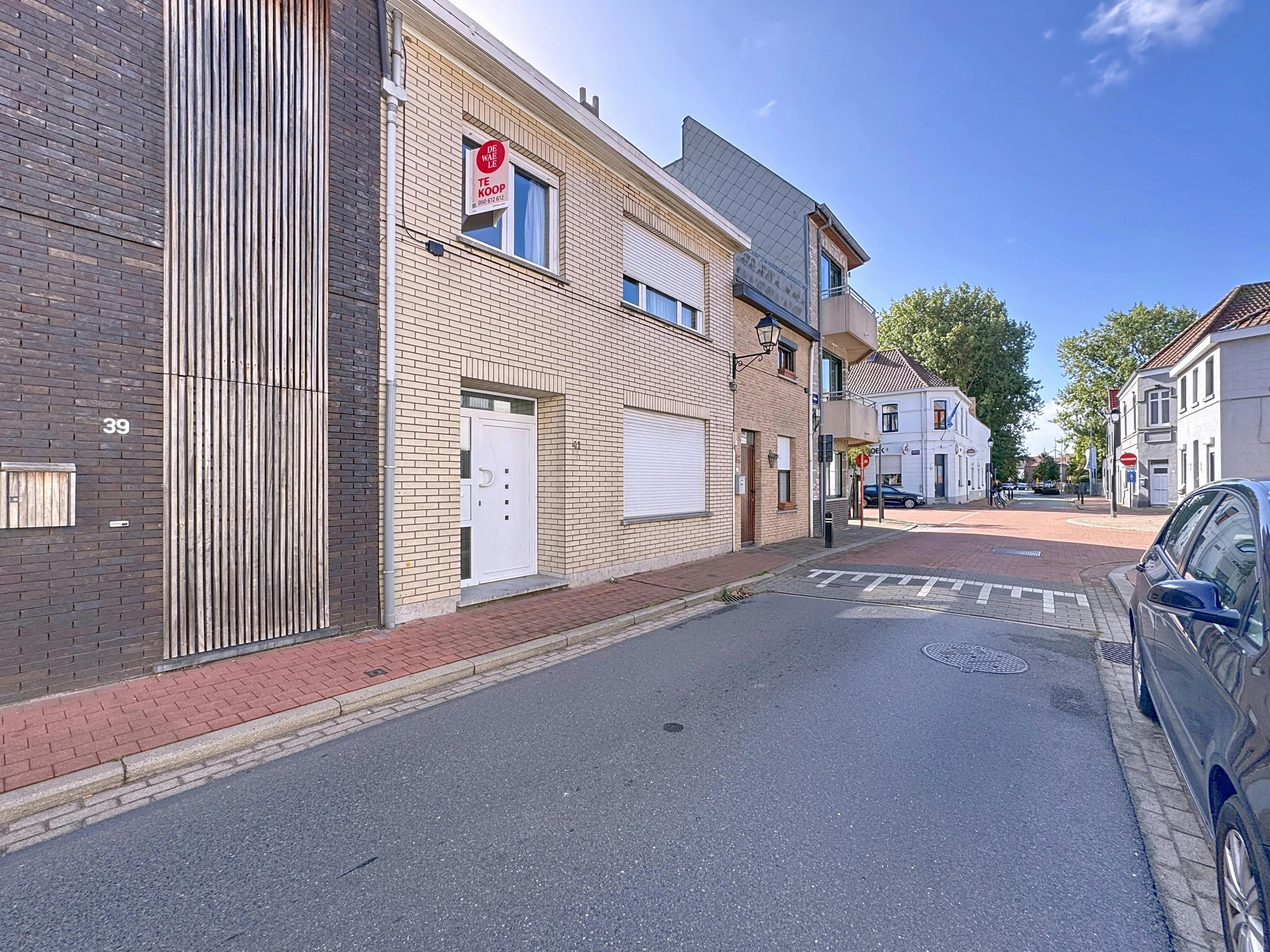 Huis met 3 slaapkamers en veel potentieel te koop in Heist foto 2