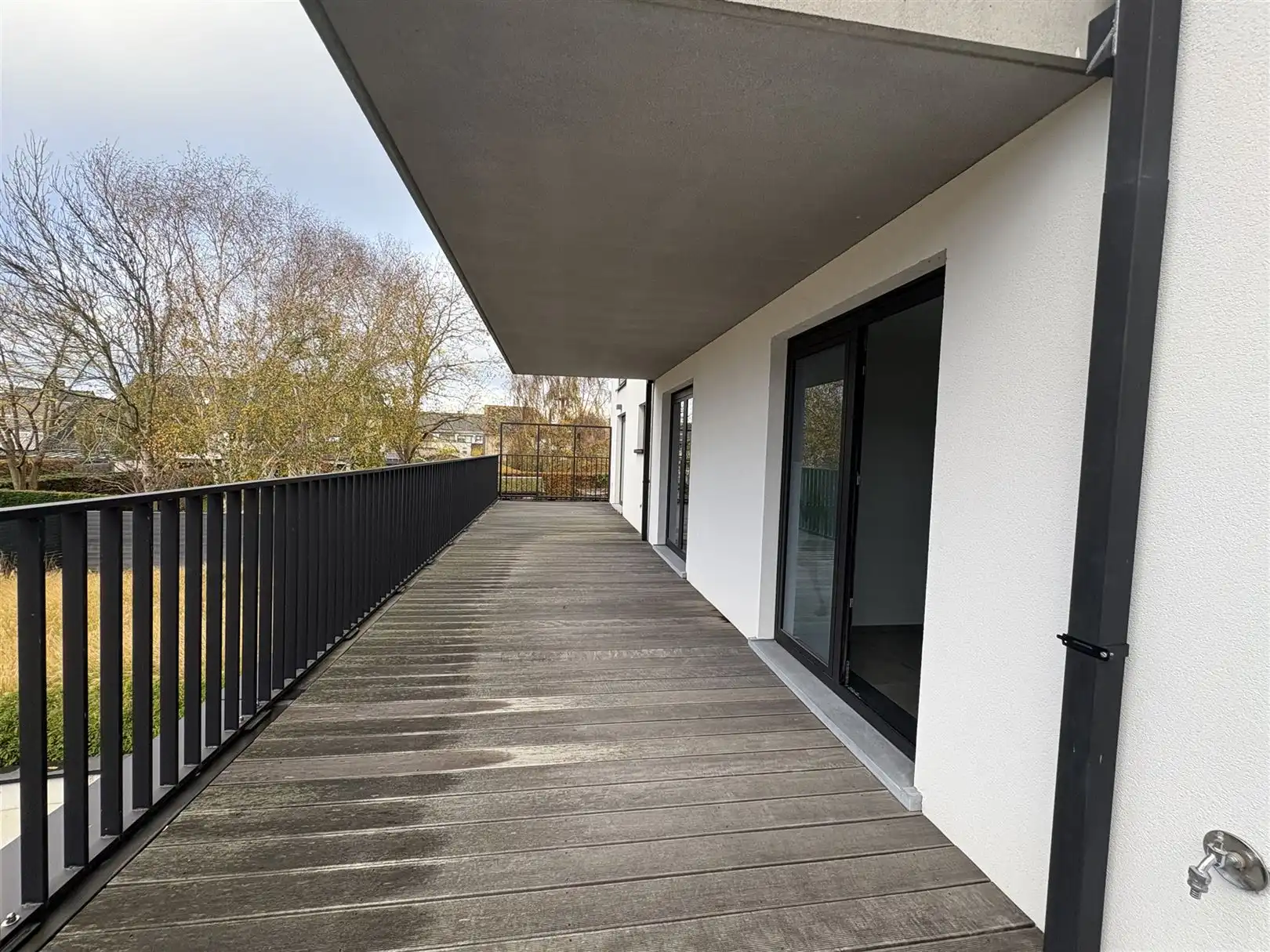 appartement te huur in centrum Eine foto 11