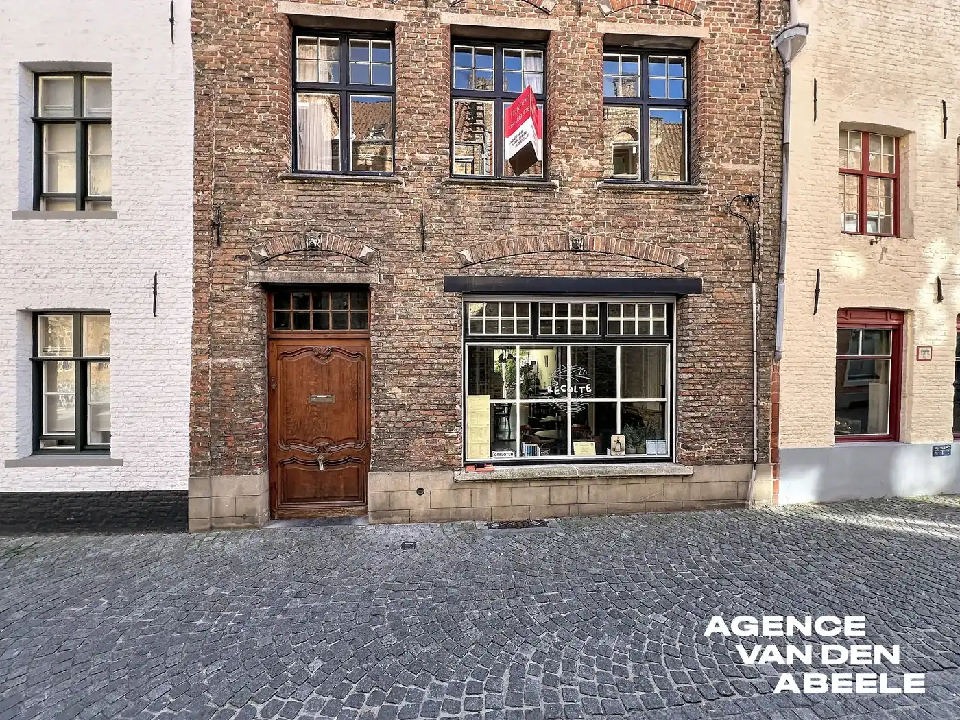 Centraal gelegen woning met 4 slaapkamers en riante tuin  foto 21