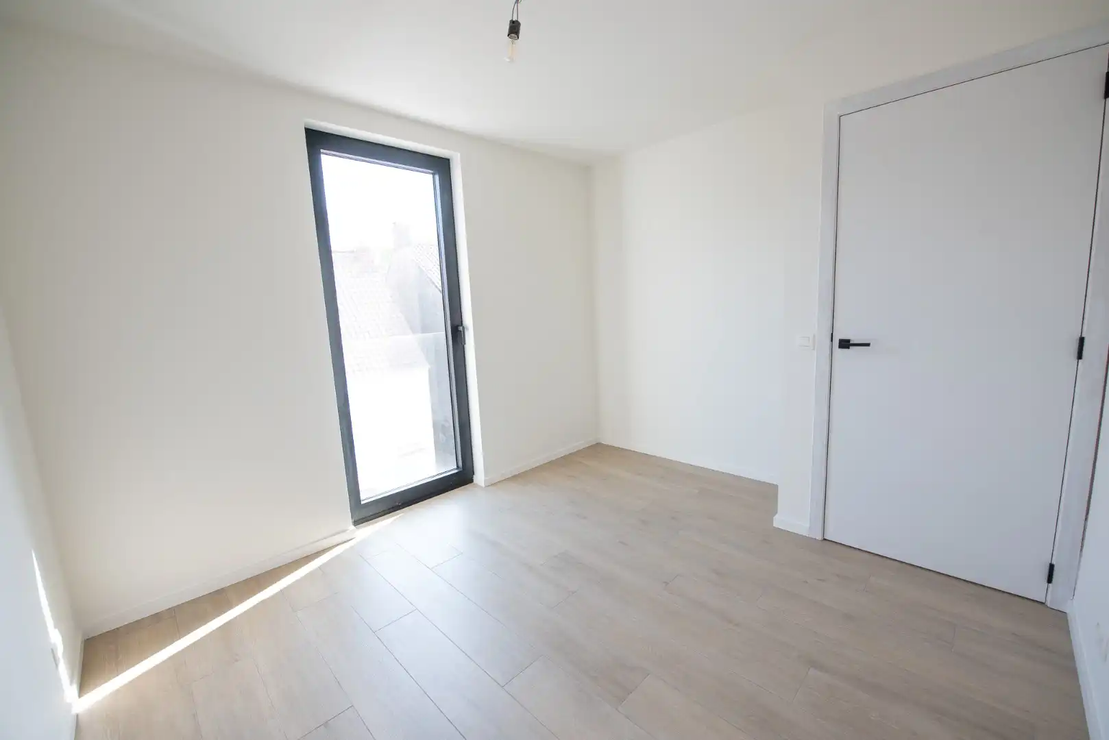 Prachtig, kwaliteitsvolle nieuwbouwappartement in het hartje van Kruishoutem! foto 7
