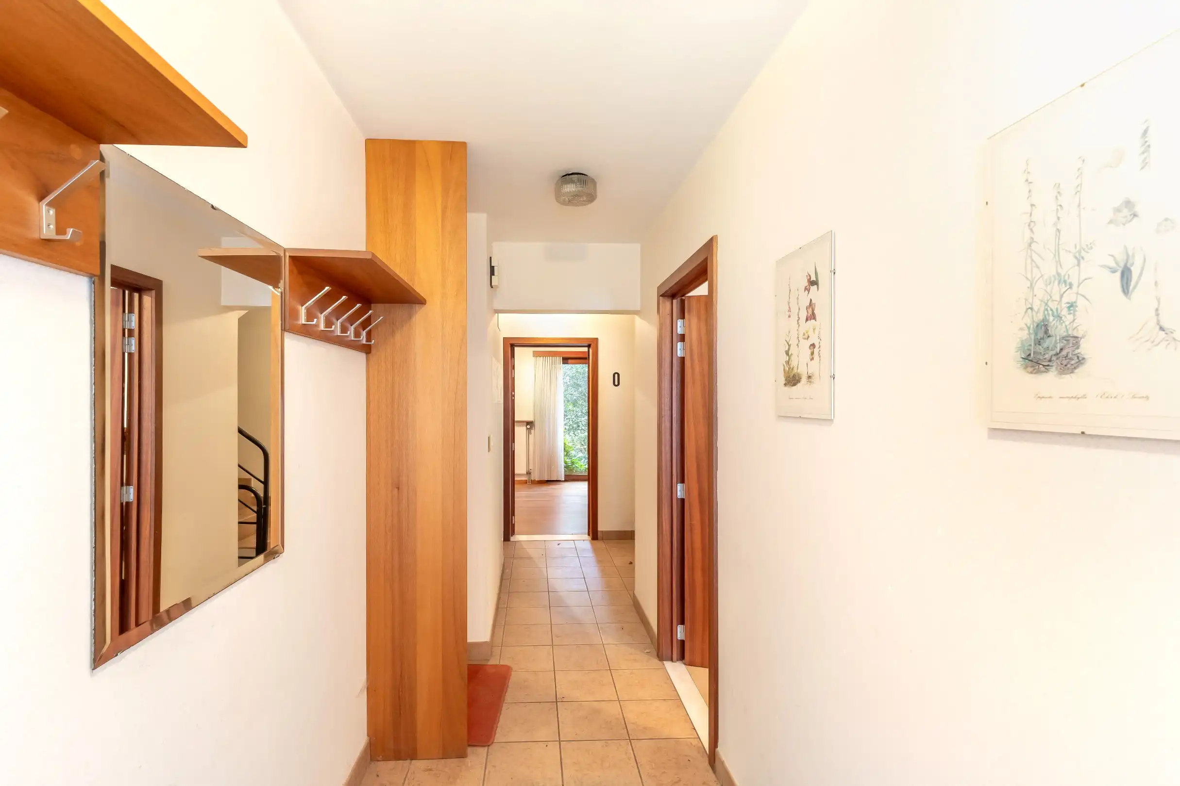 Statige ruime woning op rustige woonlocatie! foto 3