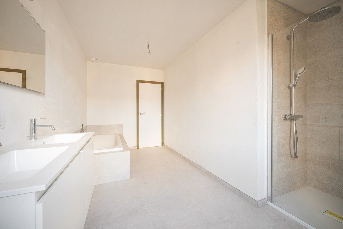 Laatste nieuwbouwwoning gelegen te Rumbeke foto 11