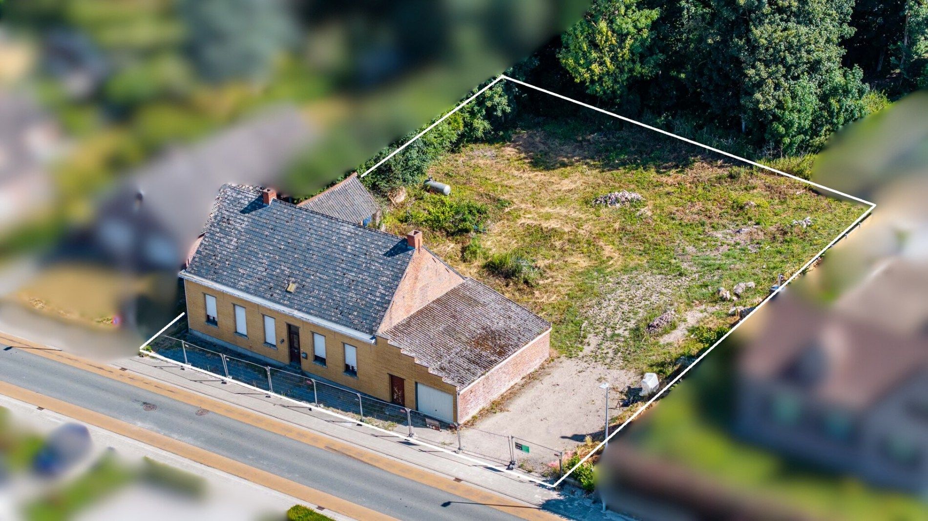 Renovatieproject in hartje Dikkelvenne.  foto 3