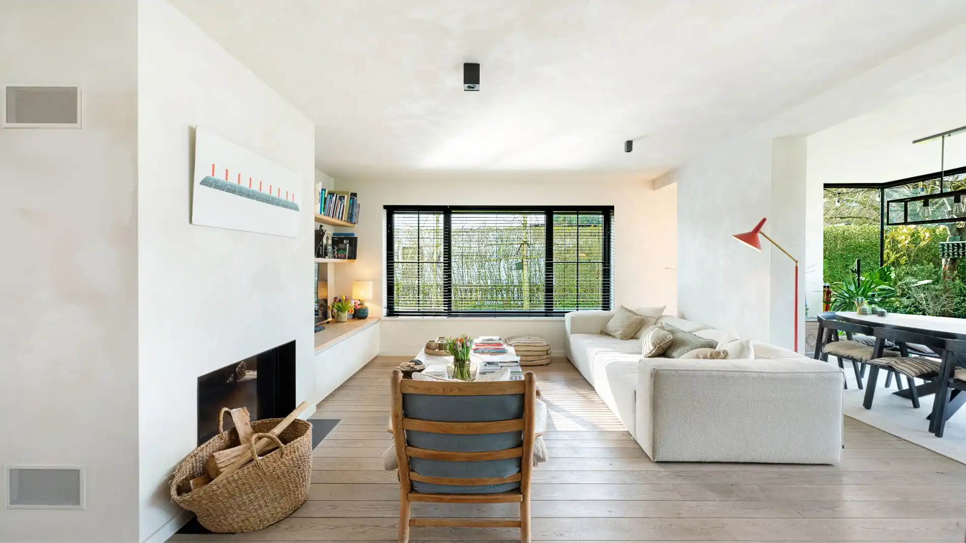 Alleenstaande villa gelegen in een rustige zijstraat van de Magere Schorre  foto 4