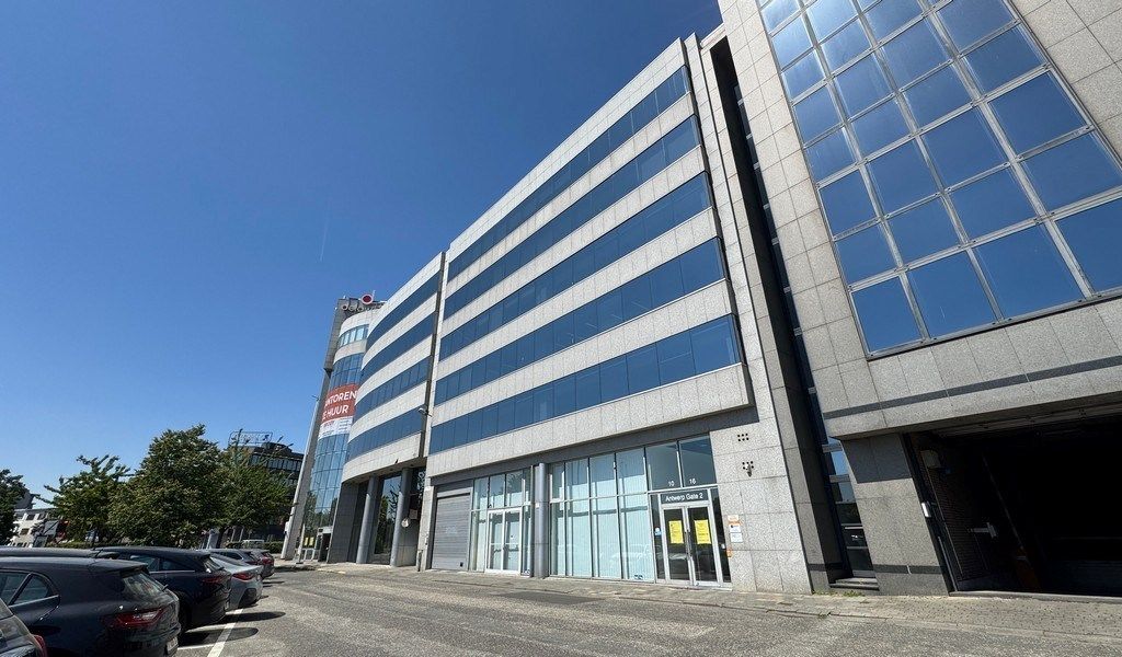 Commerciële kantoorruimte te huur in Antwerp Gate I te Berchem foto 17