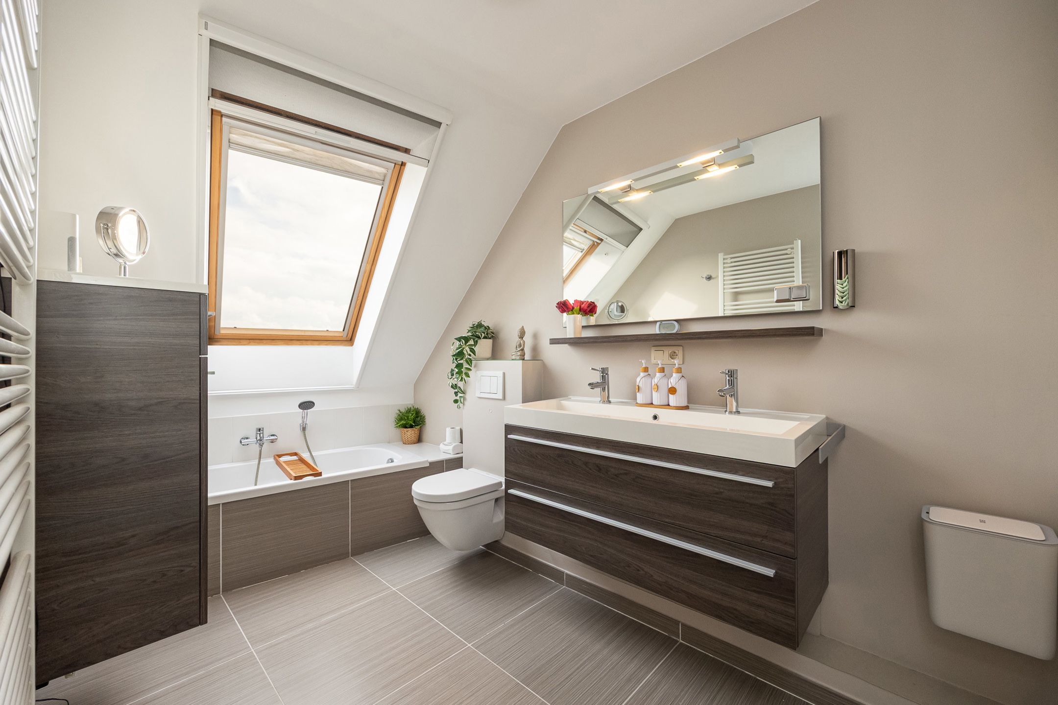 Volledig instapklaar duplex appartement met terras & garage foto 23