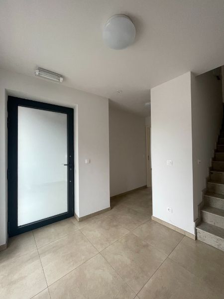 Instapklare woning met terras en garage in hartje Aspelare foto 7