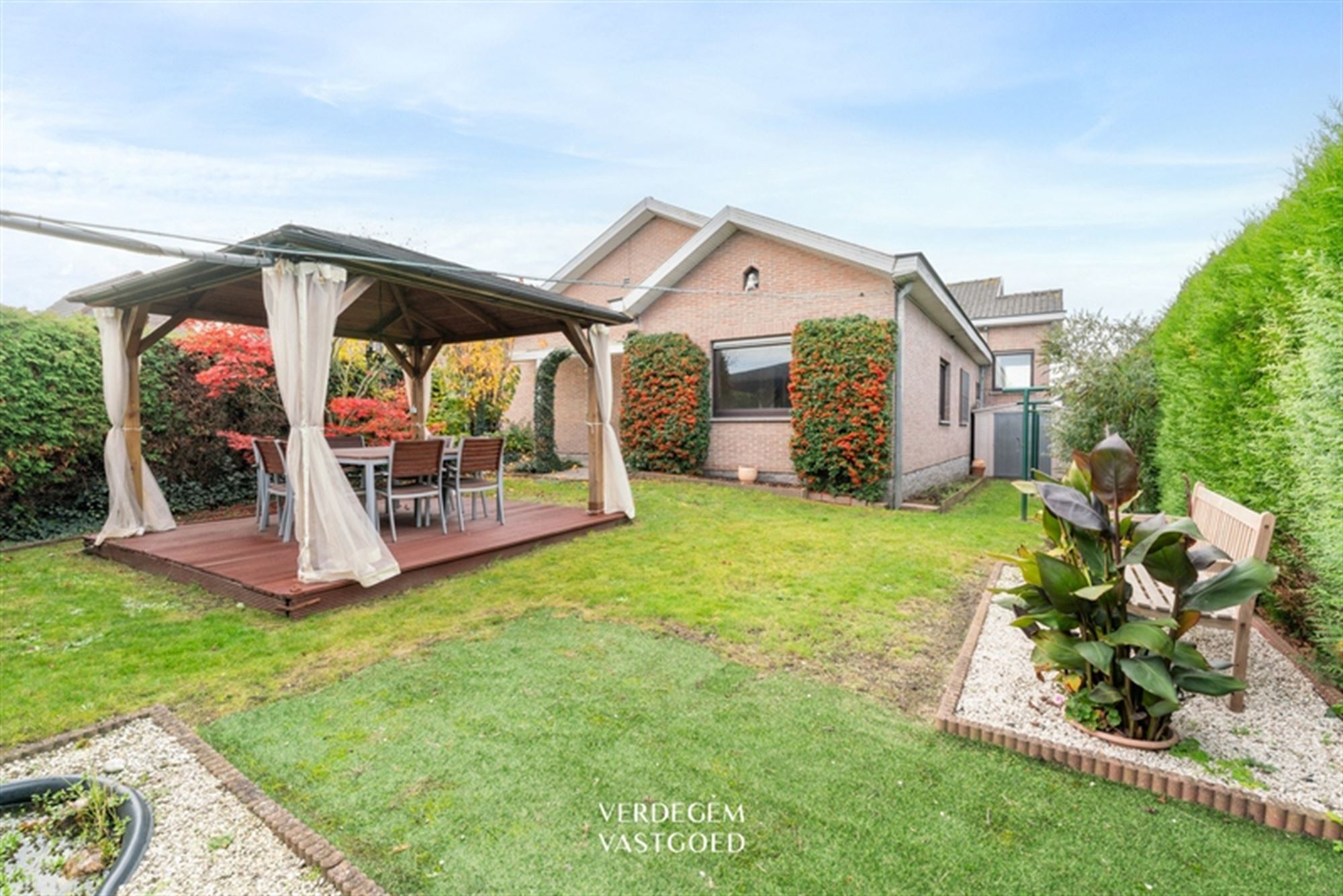 xl villa met magazijn van ca. 300m² op perceel van 2.438m² foto 24