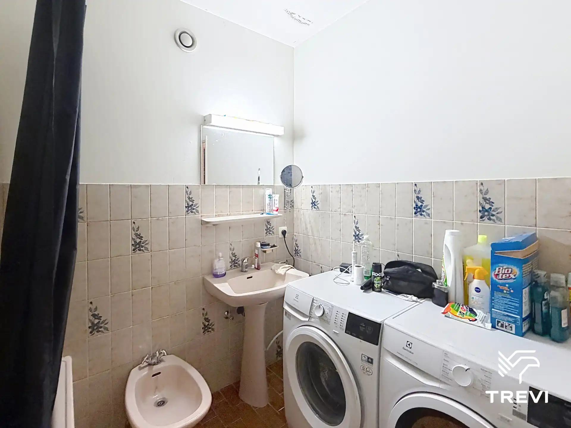 Appartement met 2 slaapkamers in een omheind complex! foto 9