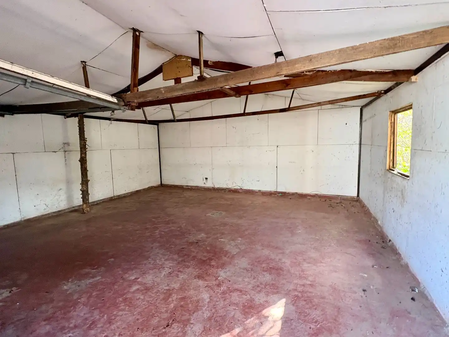 Te renoveren woning met 233m², garage, tuin en vele slaapkamers. foto 18