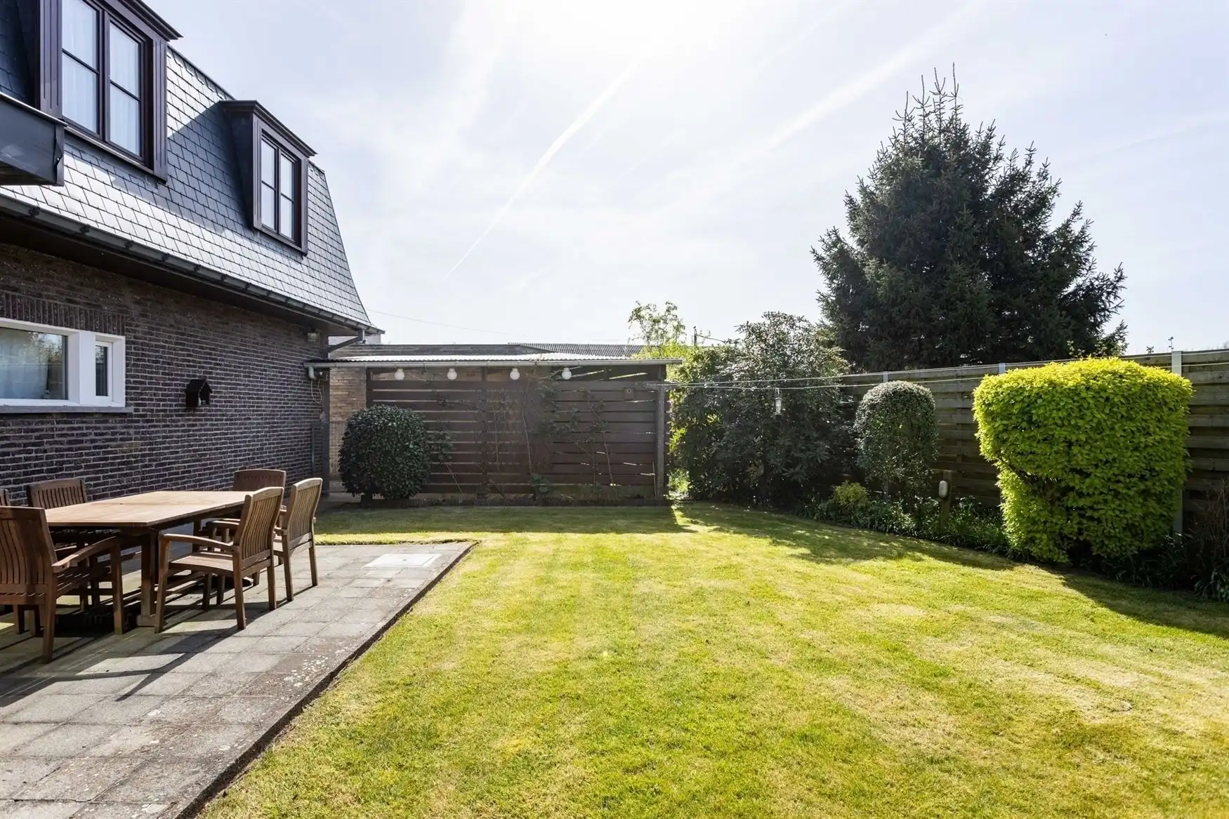 Ruime open bebouwing met zonnige tuin in Bachte-Maria-Leerne.  foto 19