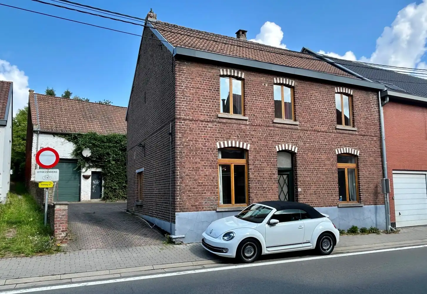 Uniek eigendom met enorme schuur en panoramisch uitzicht in Neerijse foto 22