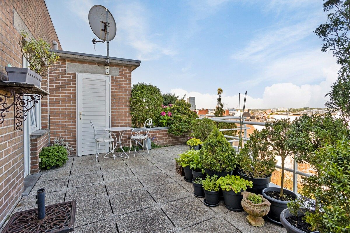 Residentieel gelegen appartement aan het Citadelpark met 2 slaapkamers en groot zonnig terras. foto 4