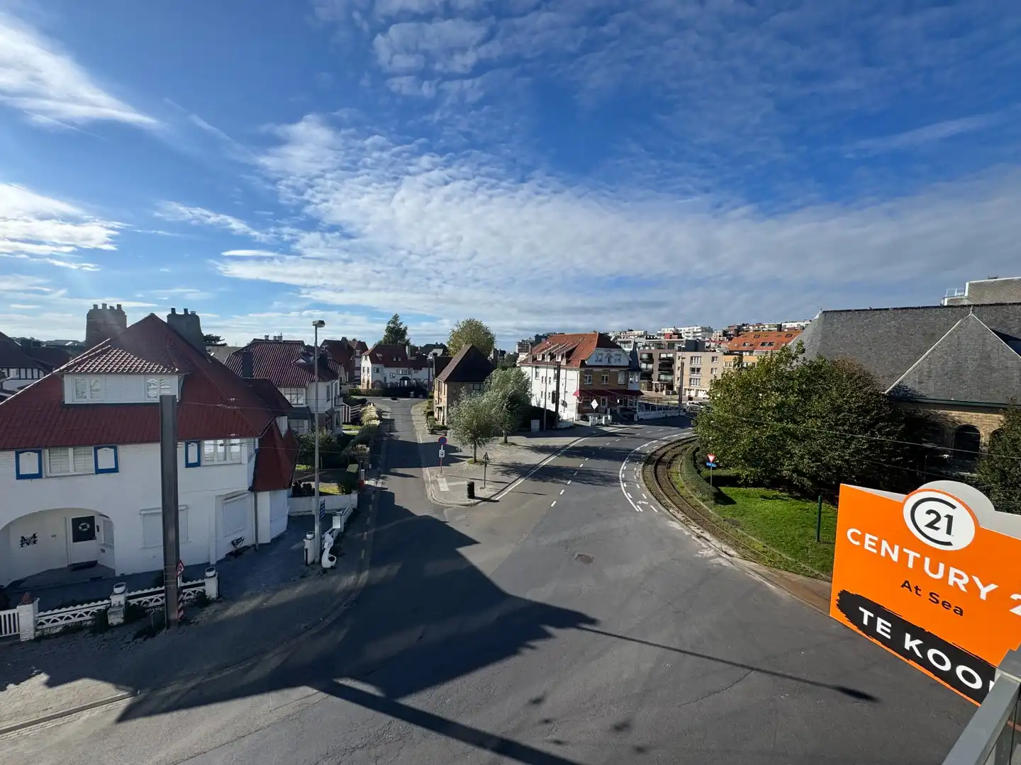 Zongerichte studio met ruim terras in hartje Westende-Bad foto 4
