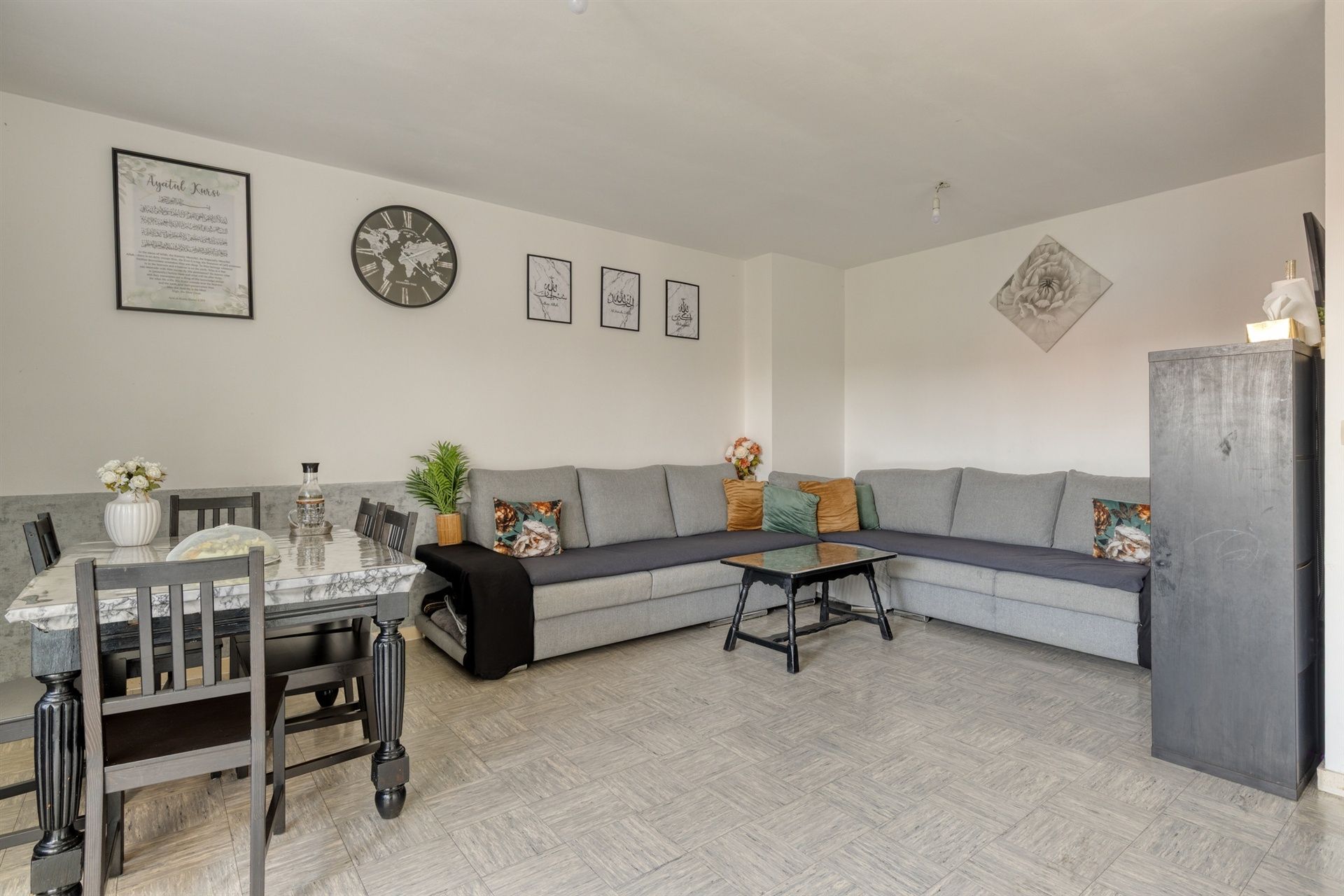 IN OPTIE !!! Opbrengsteigendom met 2 appartementen + 6 autostallingen foto 6