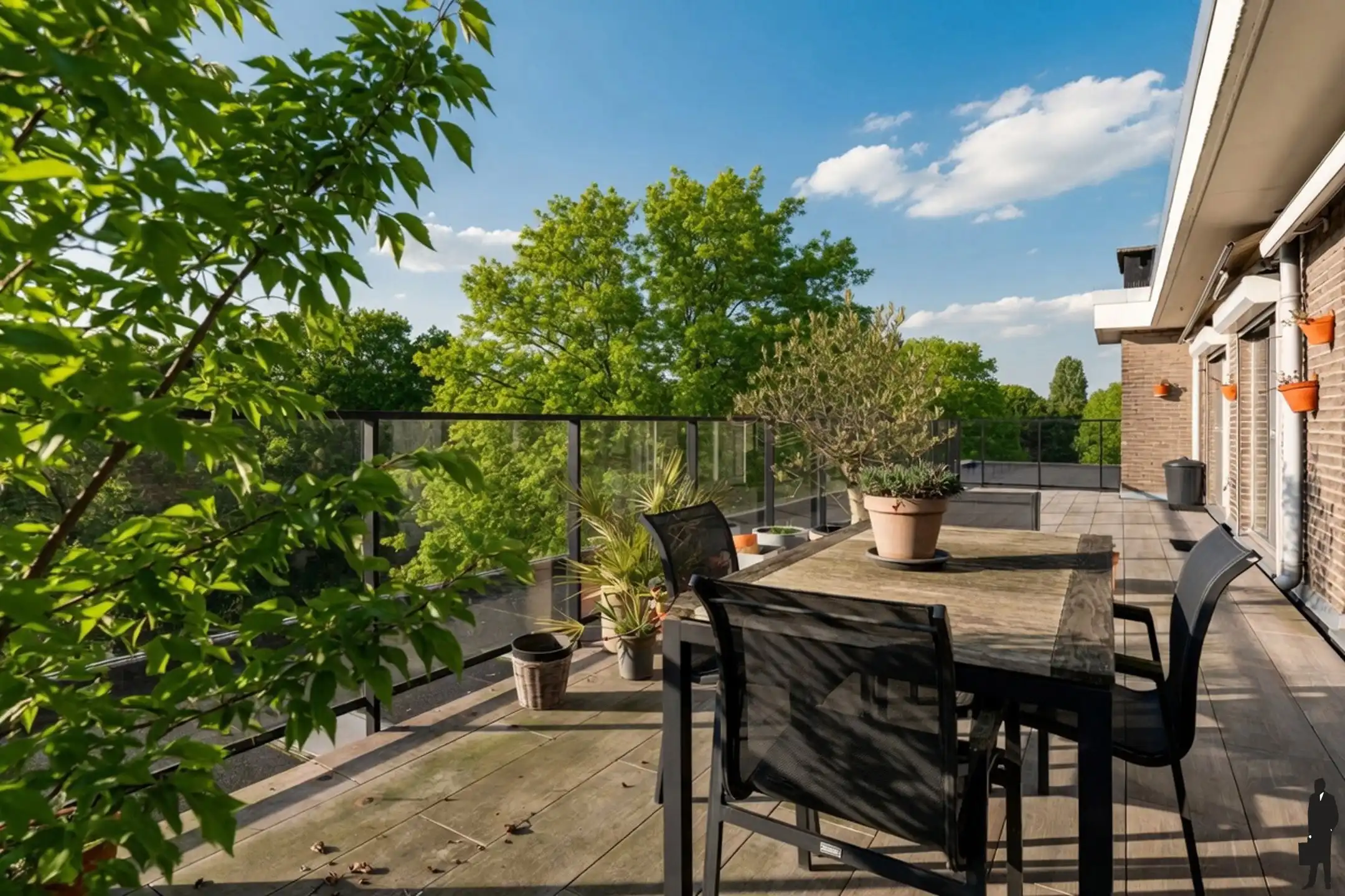 Penthouse met parkzicht & zonneterras in Berchem foto 3