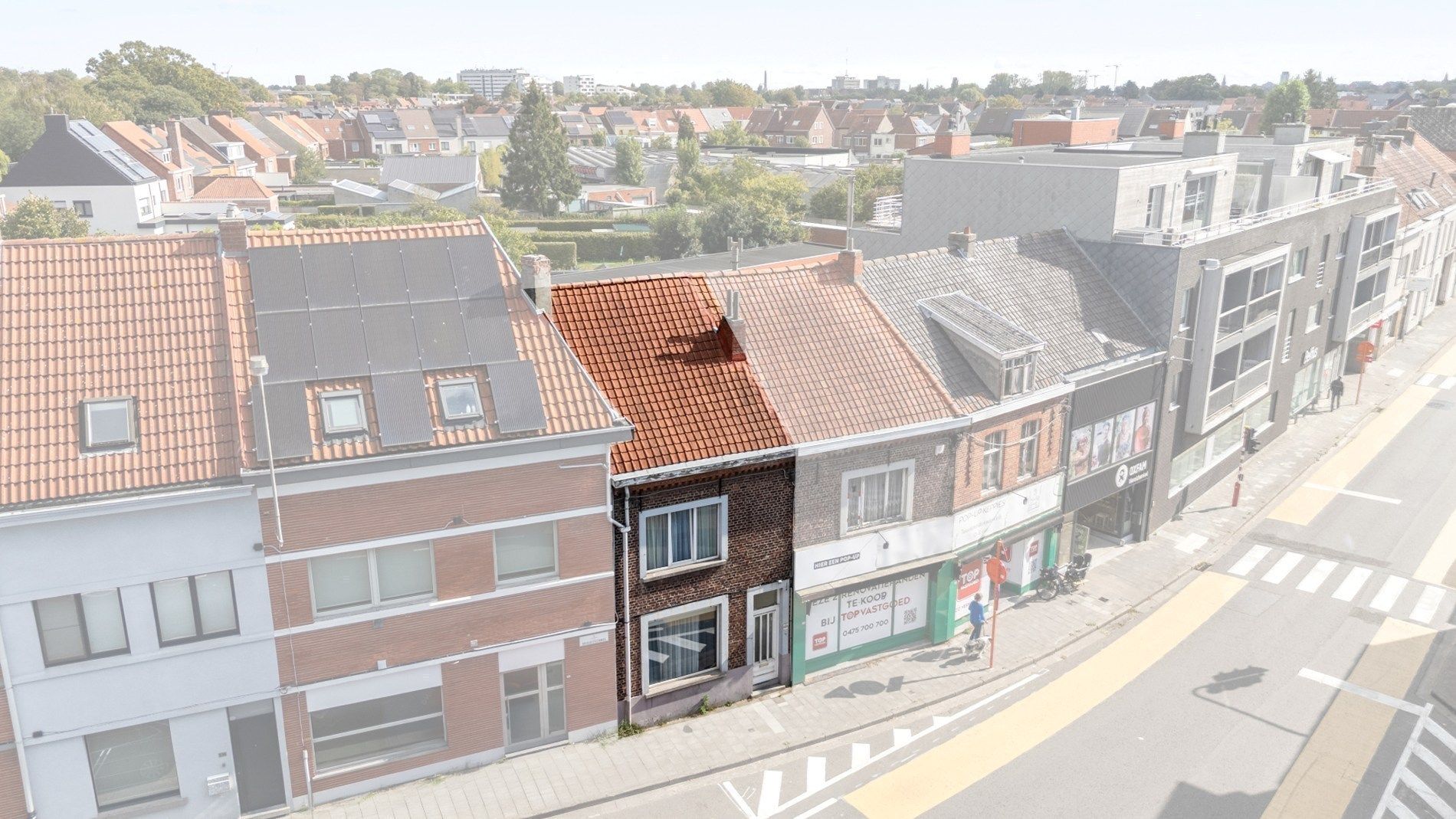 Op te frissen rijwoning met tuin foto 14