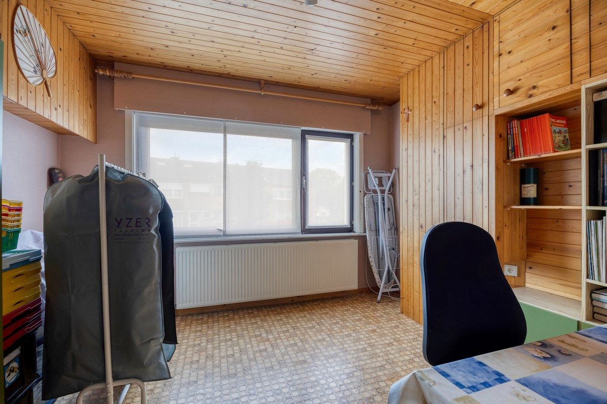 Halfopen woning met 3 slaapkamers en dubbele garage foto 15