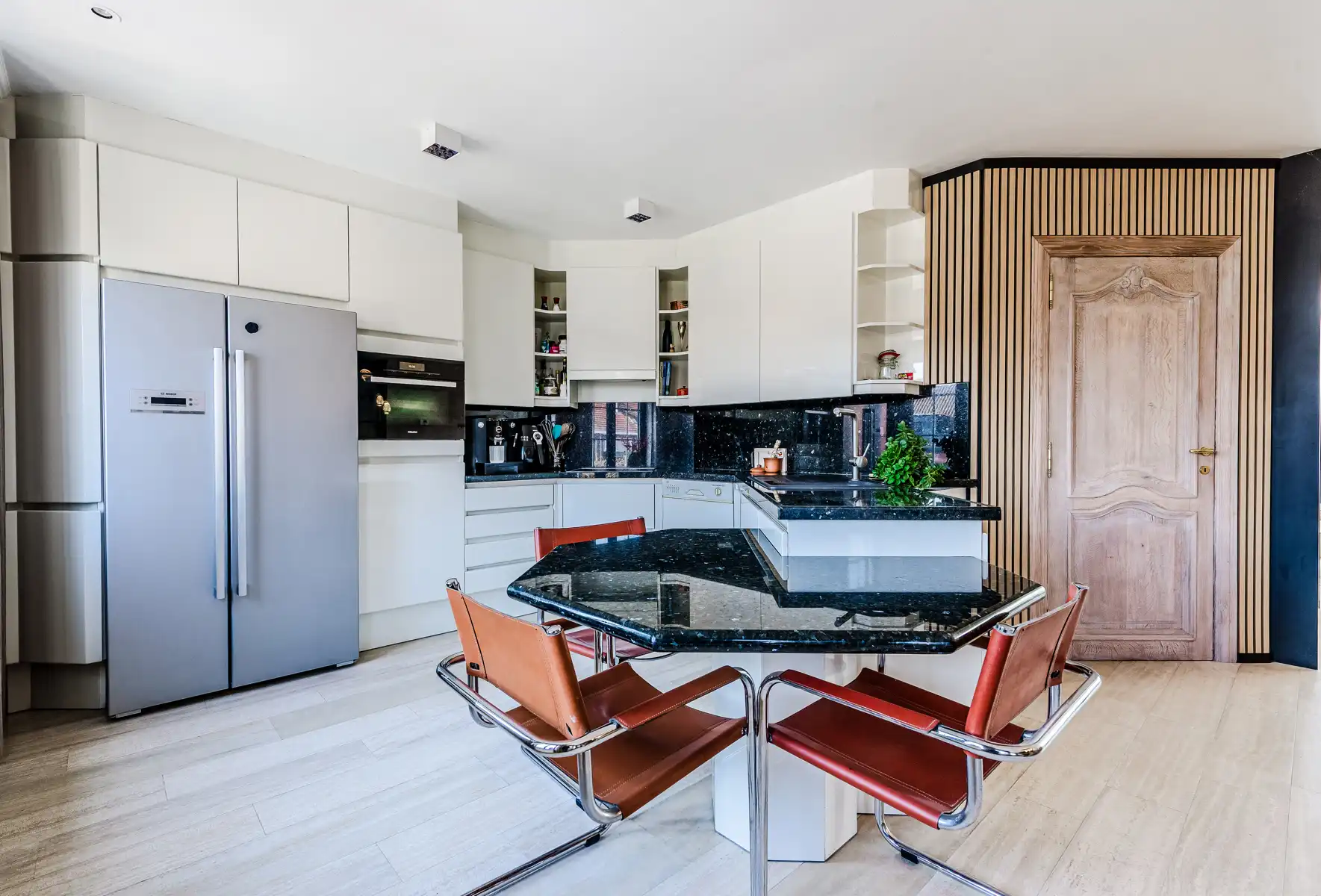 Verrassend ruime, onderhouden woning met veel mogelijkheden! foto 12