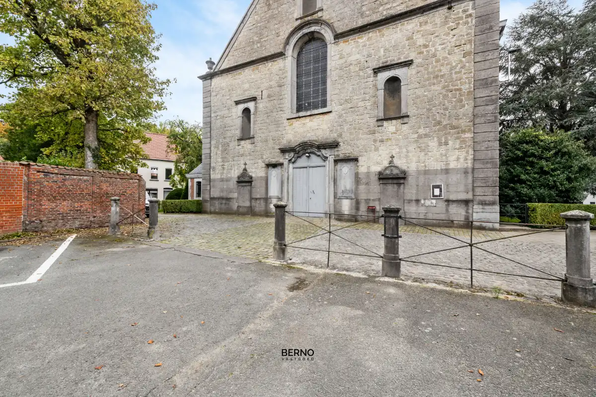 Rustig gelegen woning met 3 slaapkamers en ruime garage. foto 28