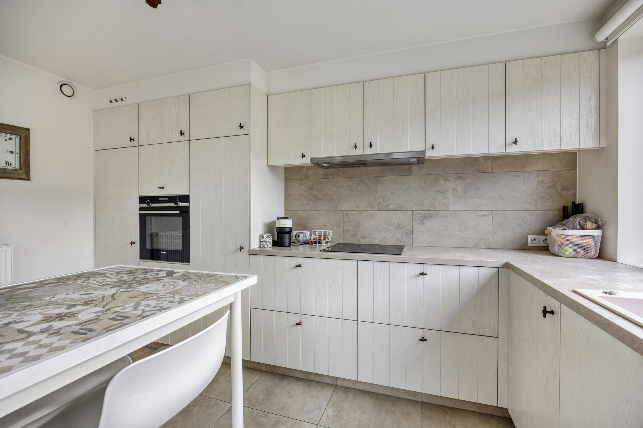 Lichtrijke gezinswoning met 4 slaapkamers te koop in Lauwe! foto 5