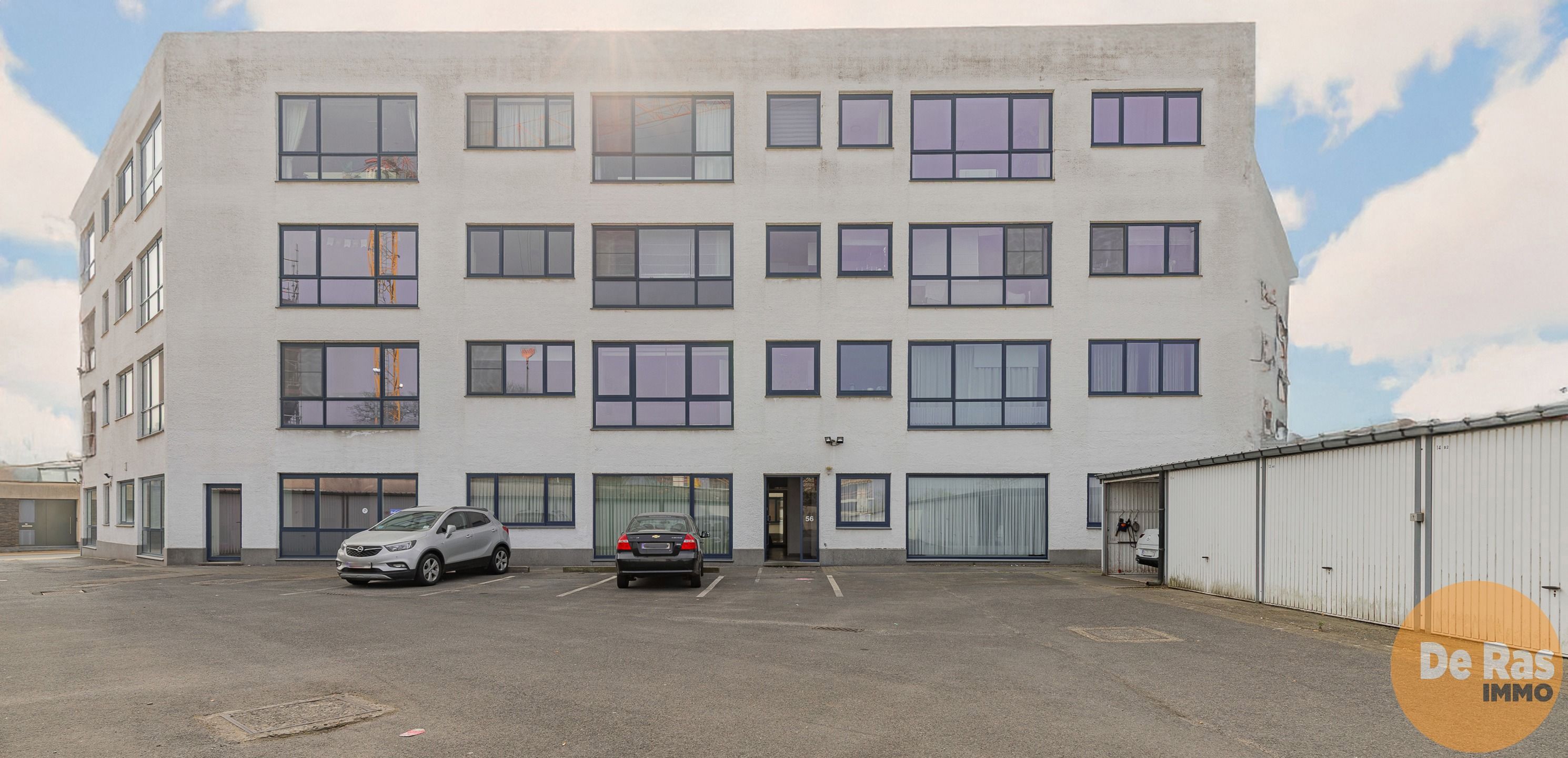 WETTEREN- Instapklaar appartement met 2 kamers nabij station foto {{pictureIndex}}