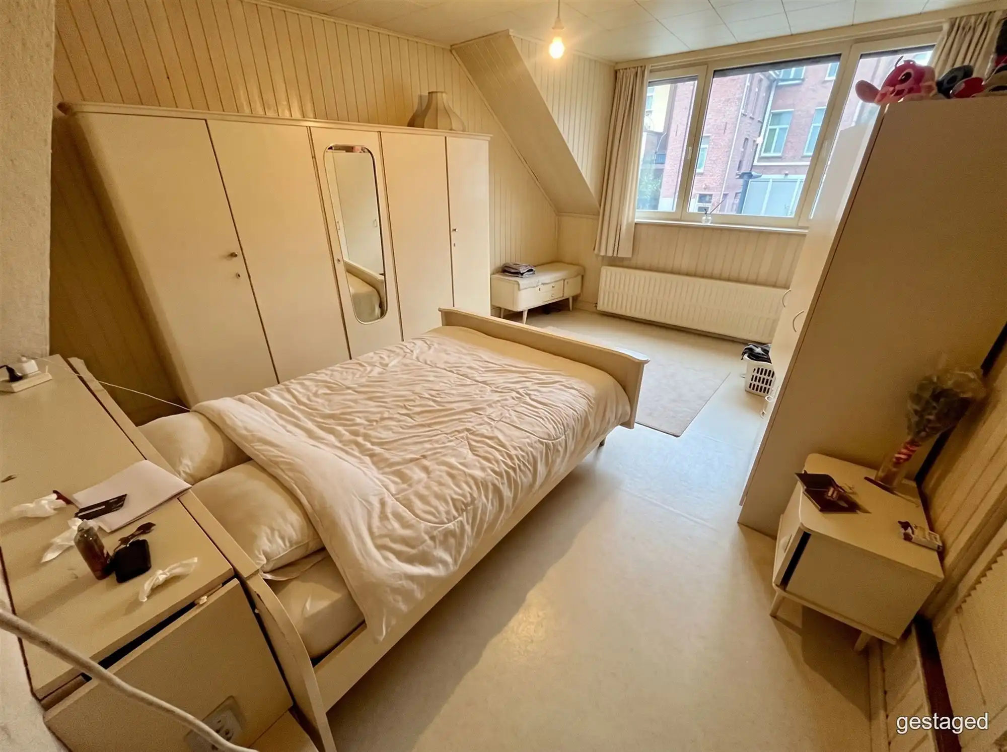 Hoekwoning nabij het centrum foto 12
