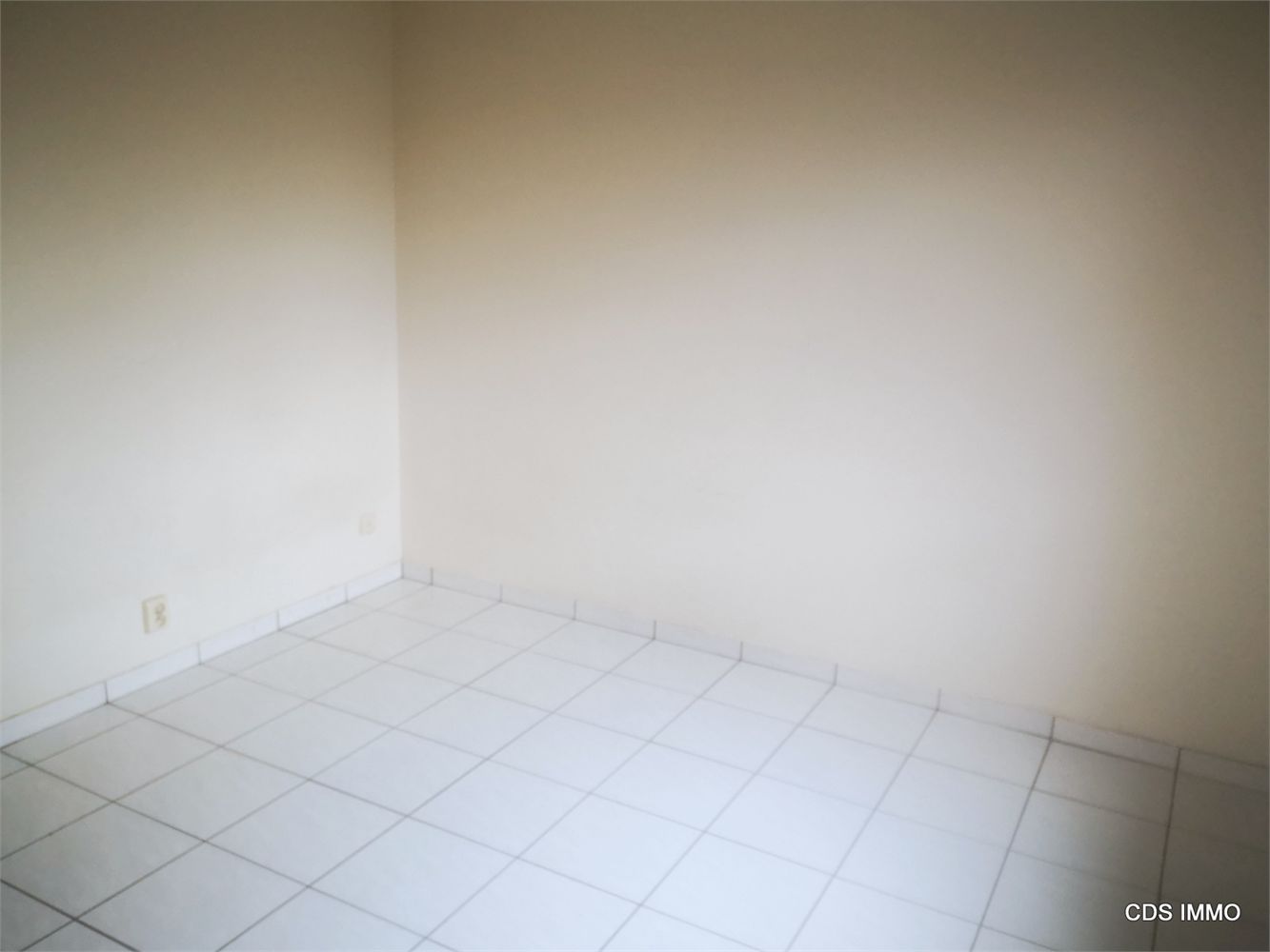 RUIME STUDIO met private TUIN en CARPORT foto 9