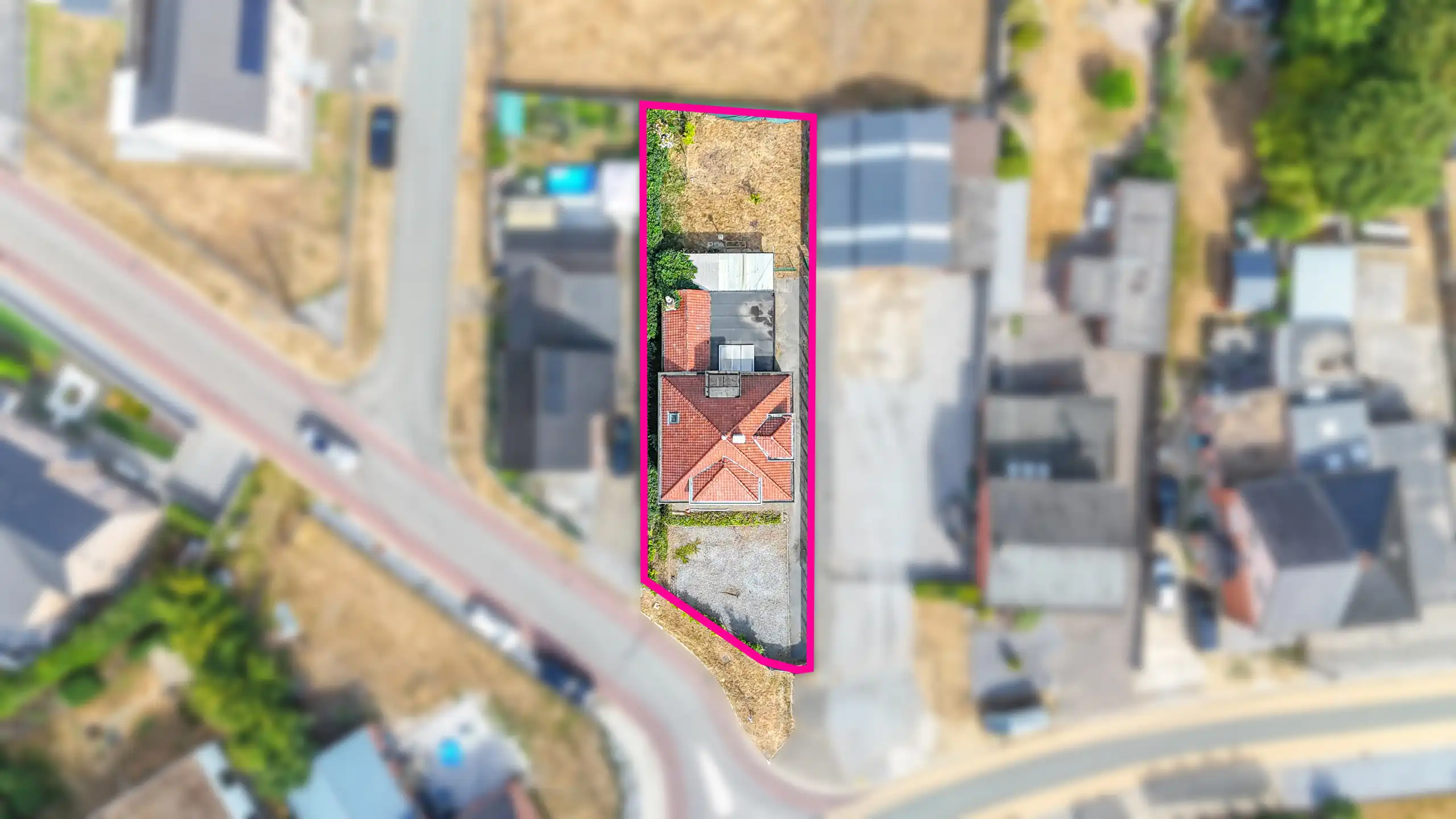 Open bebouwing met 4 slaapkamers op toplocatie! foto 44