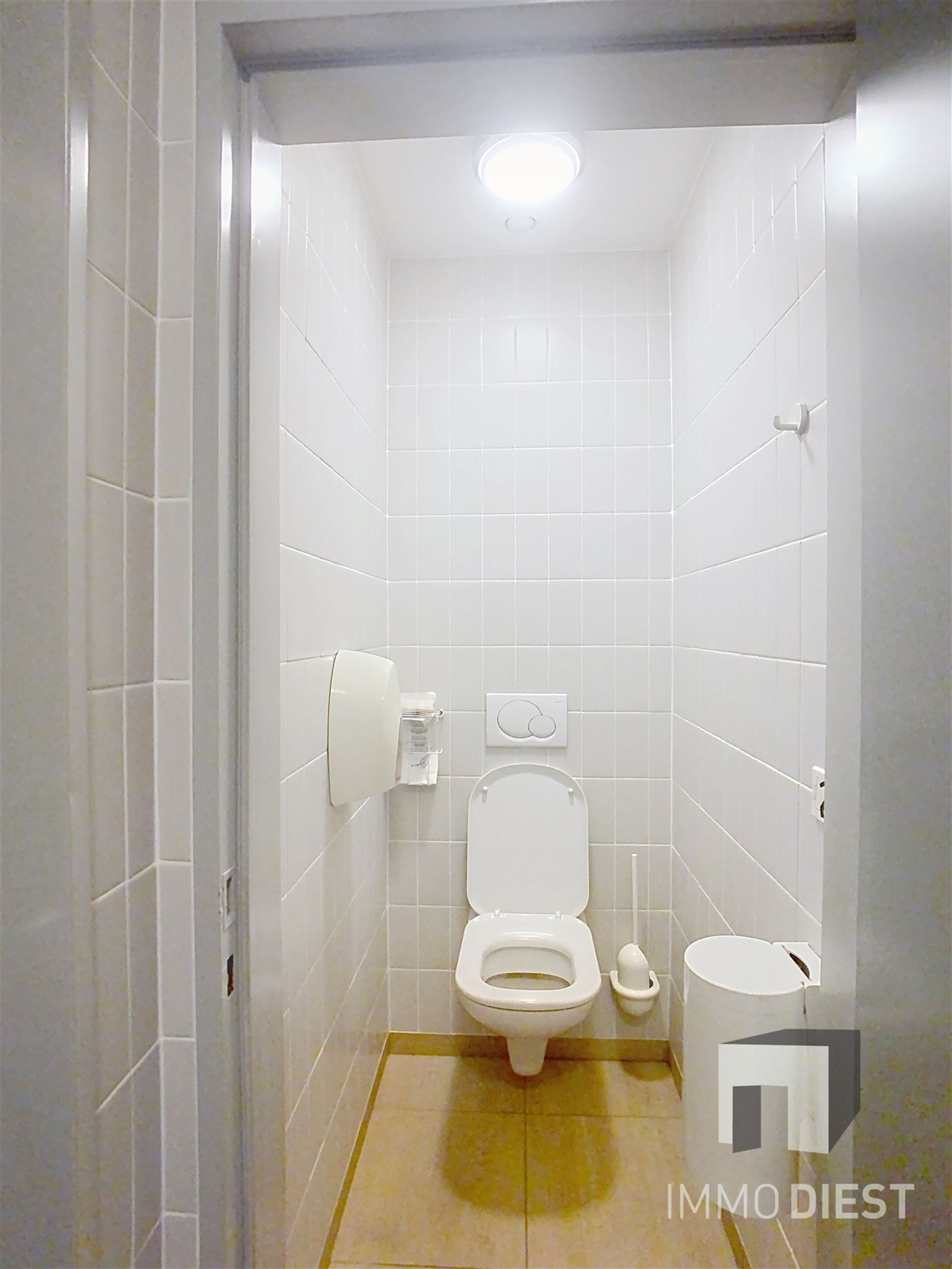 Kantoorgebouw met mogelijkheden foto 22