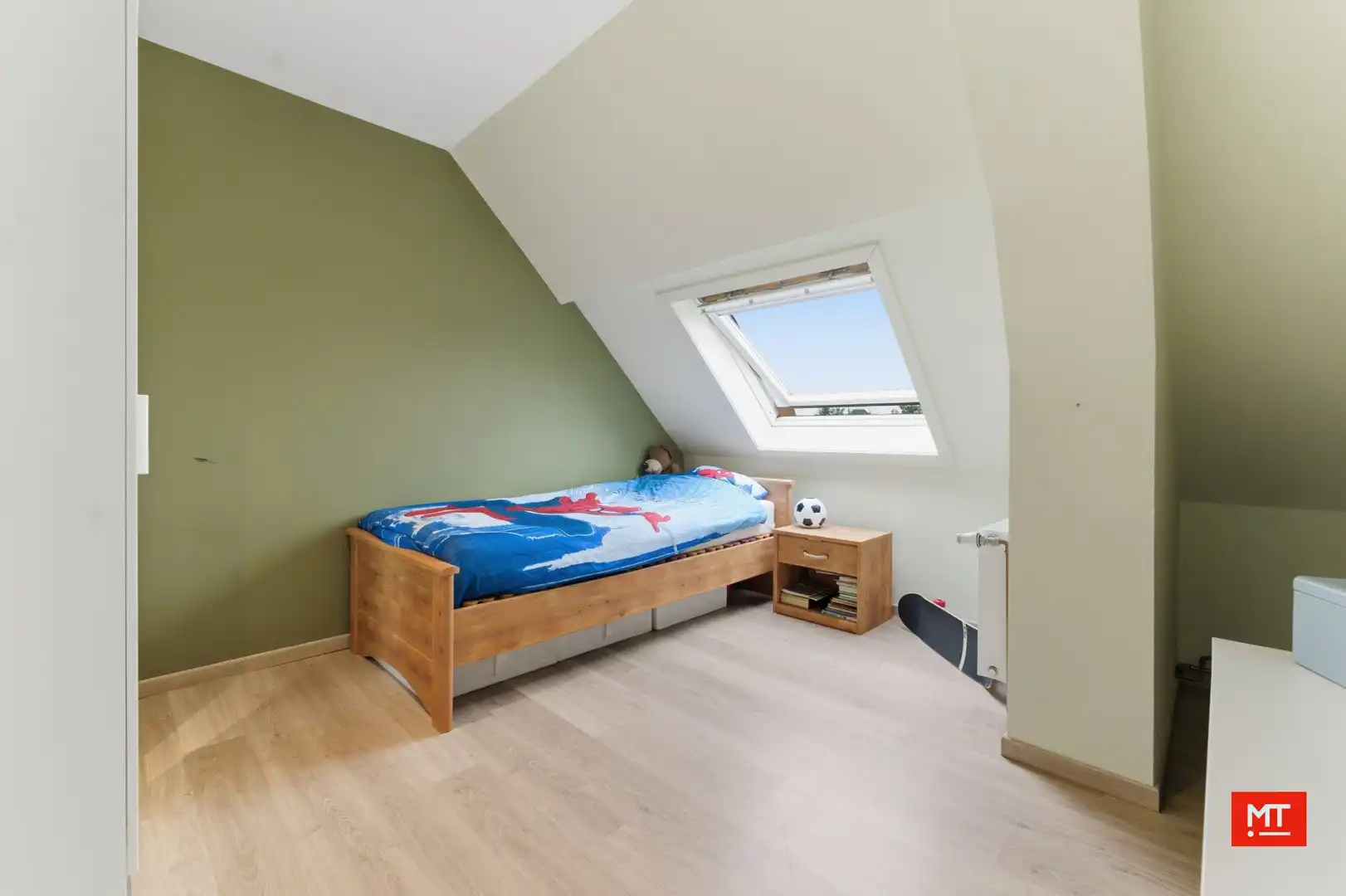 Centraal gelegen instapklare woning met 3 slaapkamers, zonnige tuin en praktijkruimte in Langemark foto 18