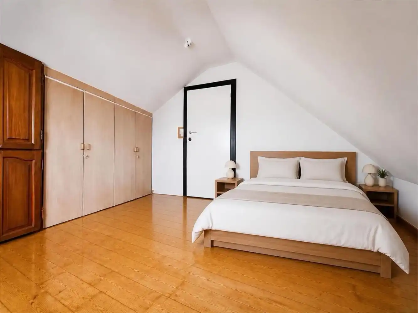 Lichtrijke woning met 2 slaapkamers en zonnige tuin foto 9
