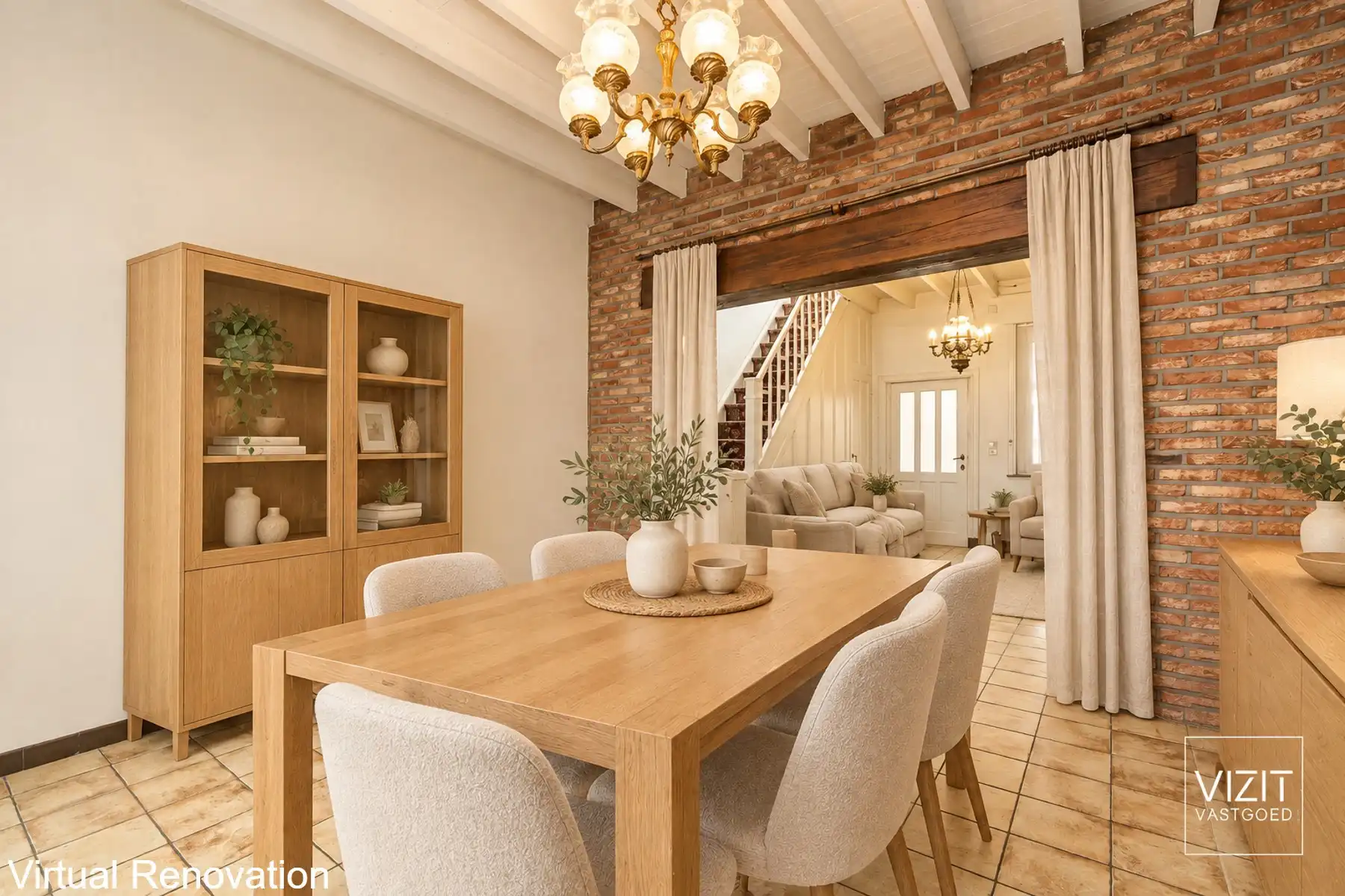 Te renoveren woning met ruime garage en tuin! foto 2