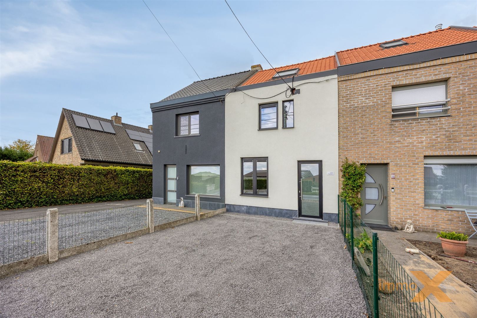 GERENOVEERDE KNUSSE WONING MET LEUKE TUIN foto {{pictureIndex}}