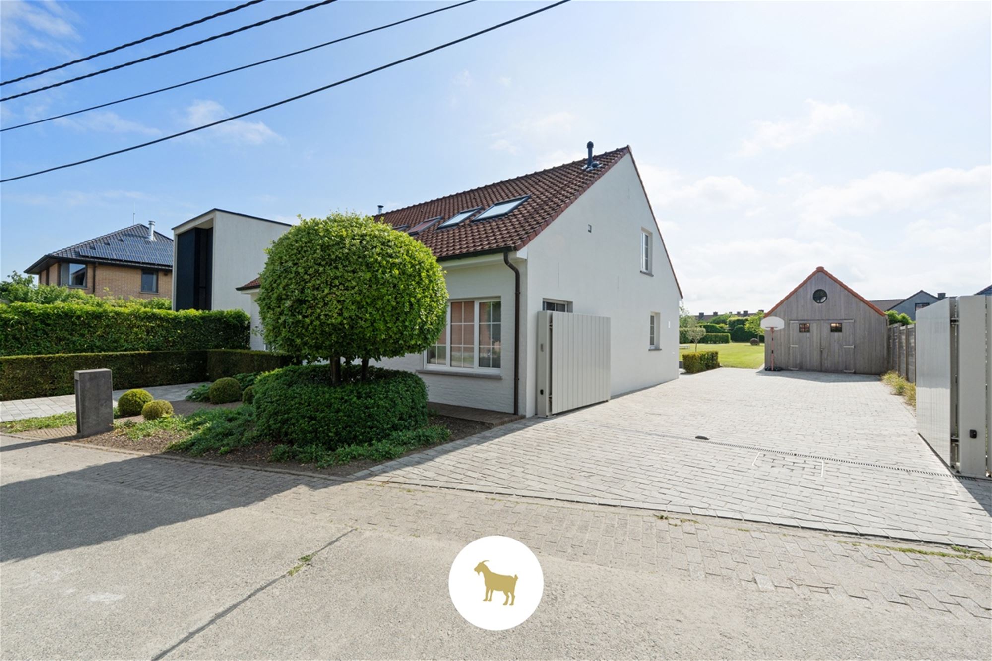 Ruime, INSTAPKLARE OPEN BEBOUWING met 3 SLAAPKAMERS, BUREAU en losstaande GARAGE op een PERCEEL van 1.180m² foto 34