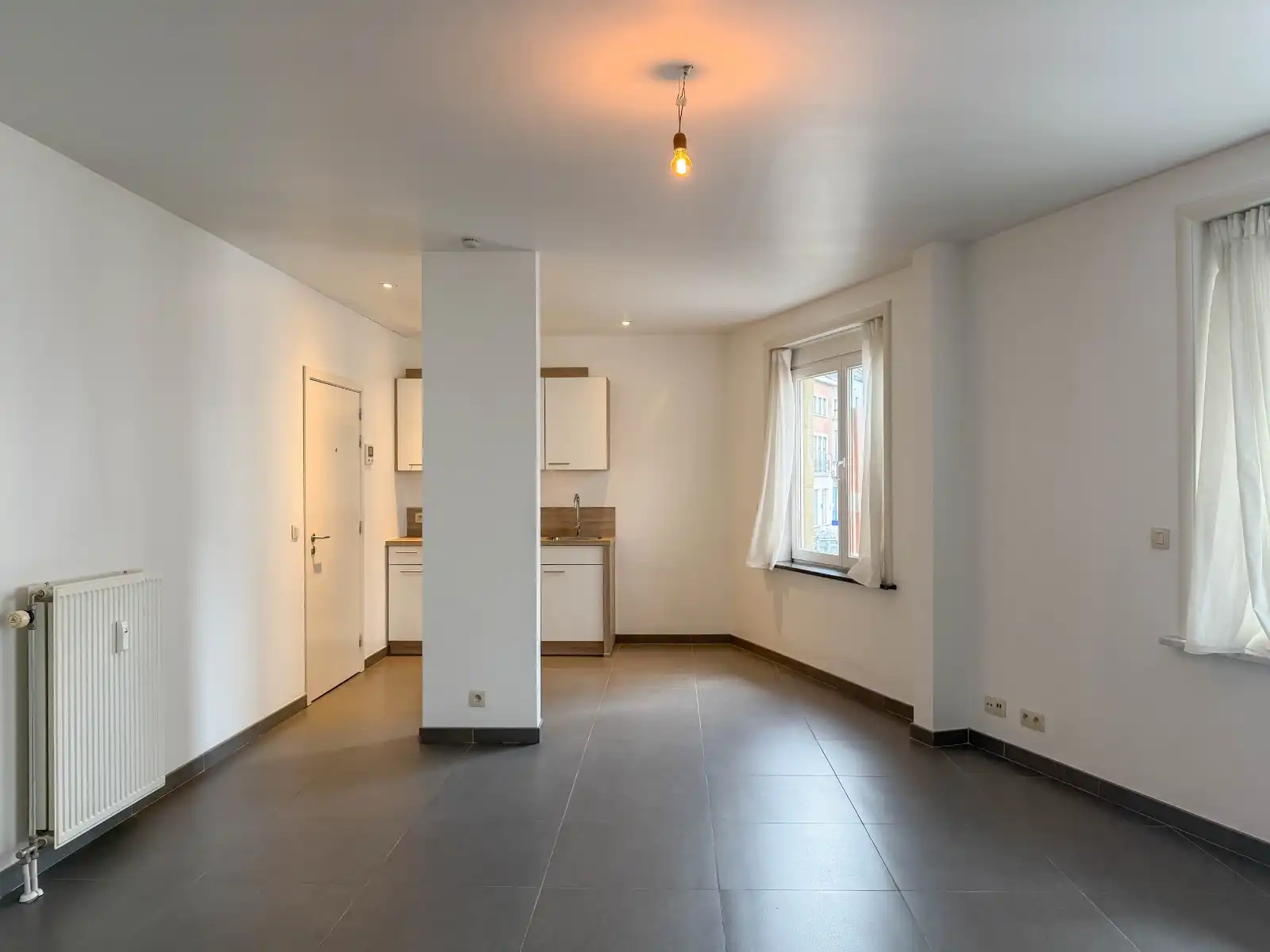 Studio + autostaanplaats te huur vlakbij Gent-Sint-Pietersstation foto 8