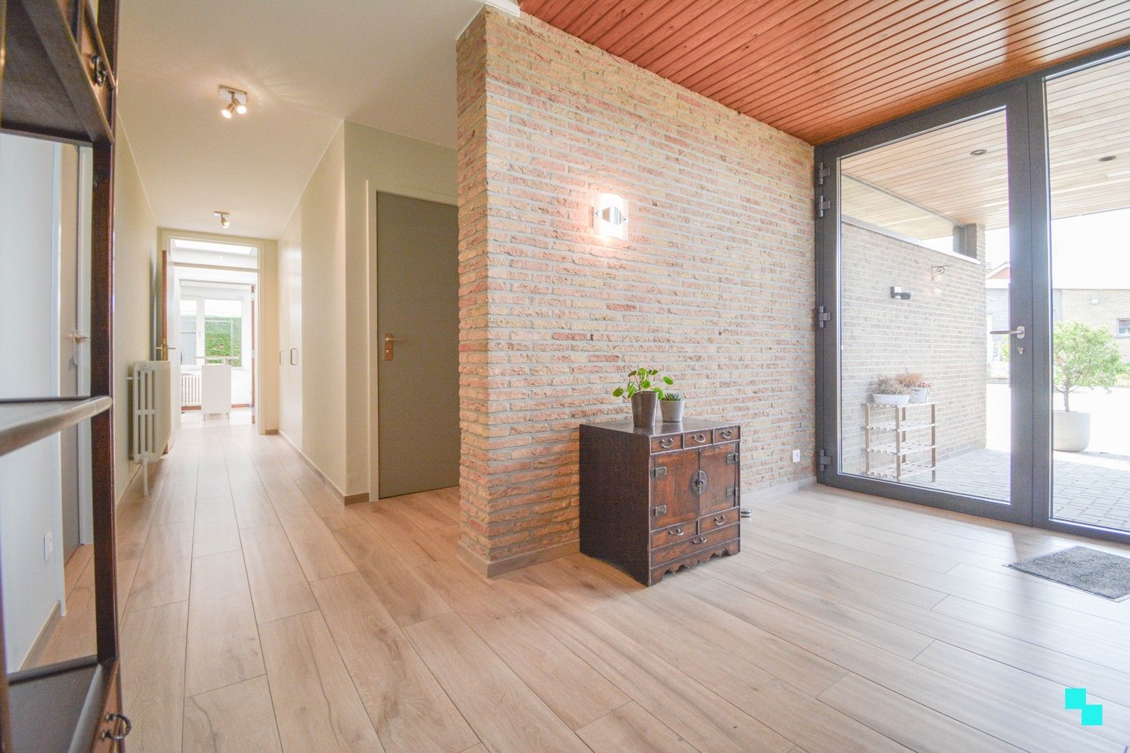 Verrassend ruime, gelijkvloerse woning te Hooglede foto 3