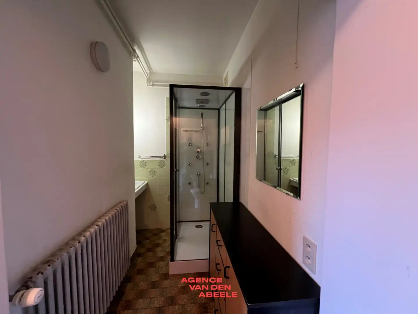 Opbrengsteigendom bestaande uit 2 appartementen met garage foto 8