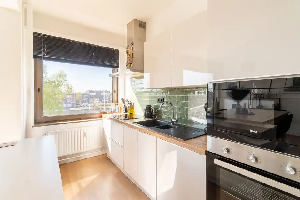 Instapklaar appartement met 3 slaapkamers en ruim terras foto 4