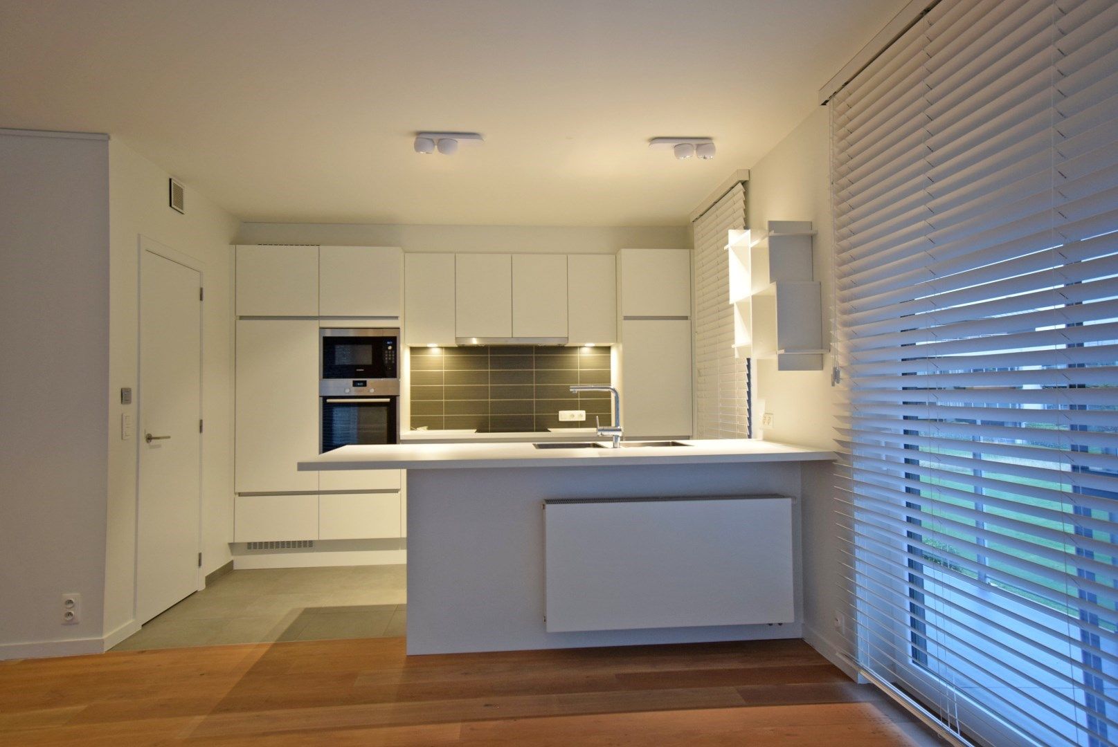 Luxueus afgewerkt hoekappartement te Rumbeke foto 8