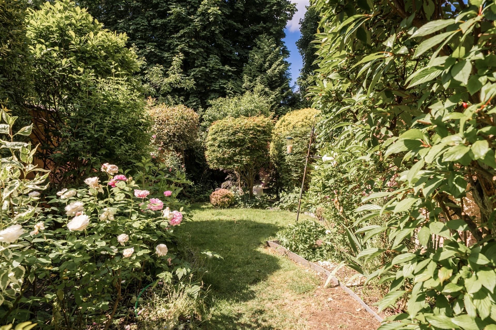 Prachtig herenhuis op een toplocatie in de EU-wijk foto {{pictureIndex}}