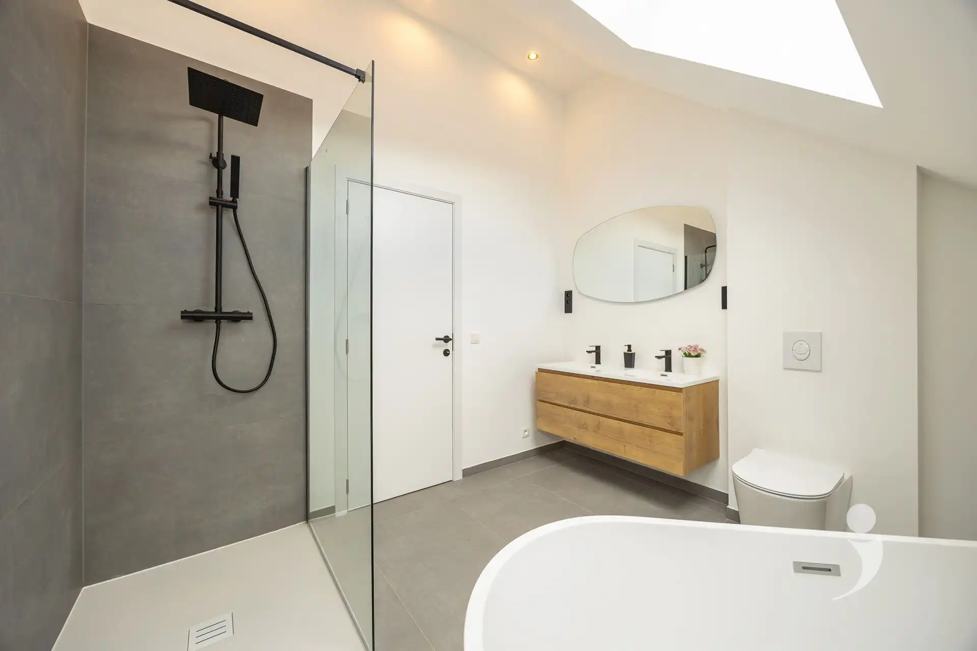Volledig gerenoveerde woning in Tremelo! foto 17