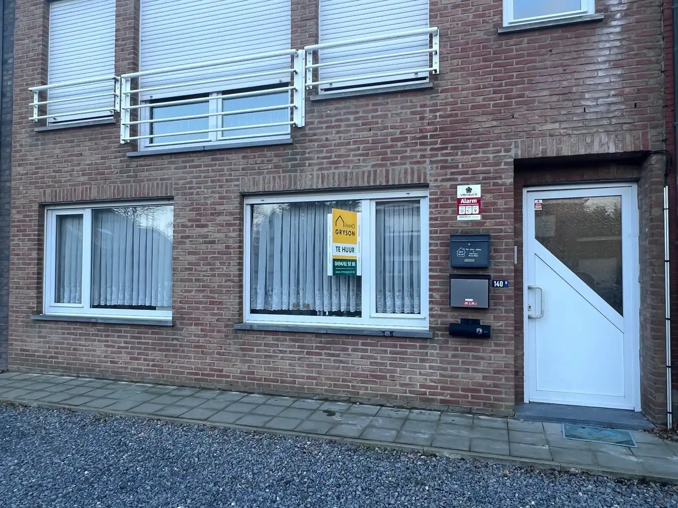 Gelijkvloers appartement met 2 slaapkamers. foto {{pictureIndex}}