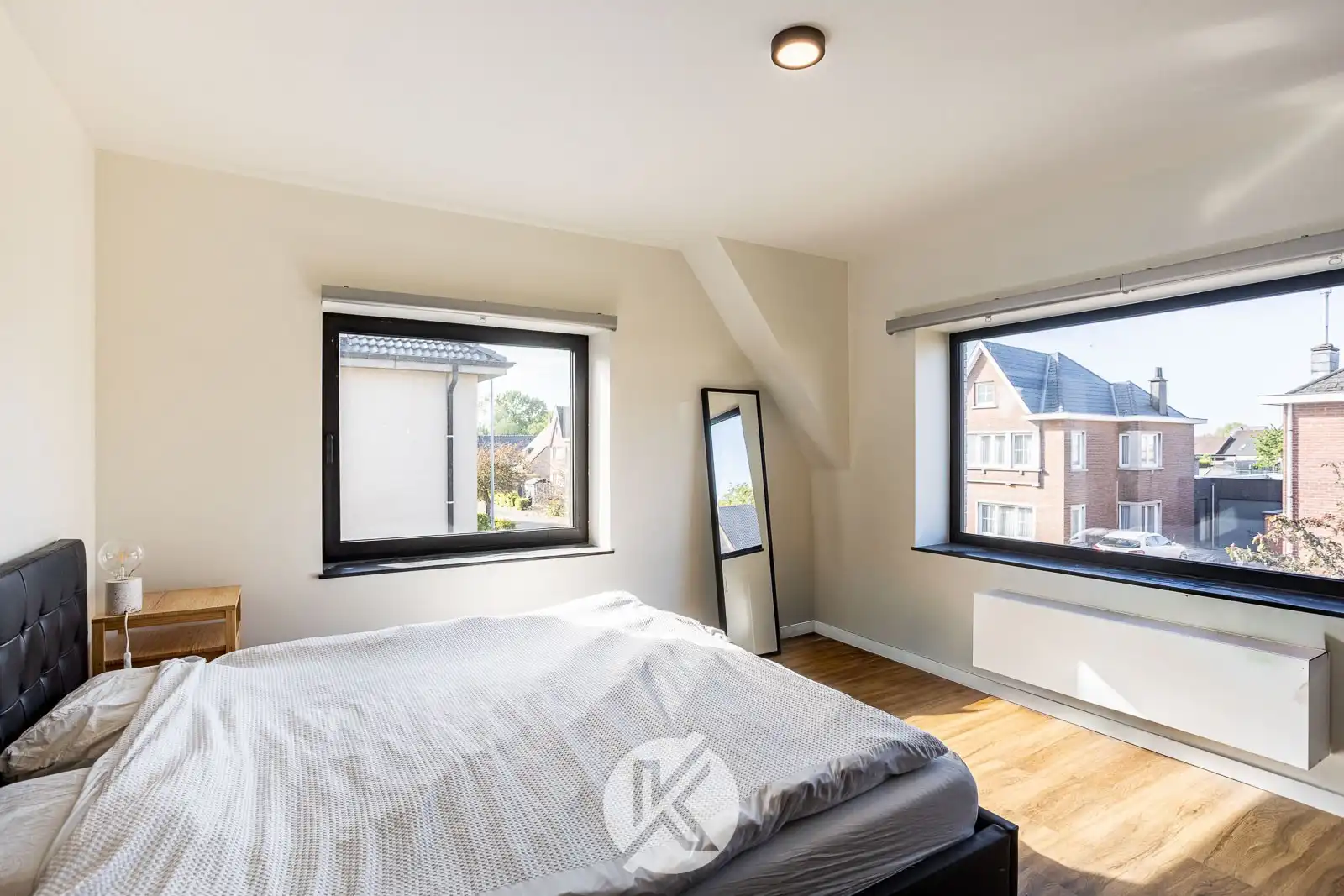 Gerenoveerde woning op leuke locatie foto 13