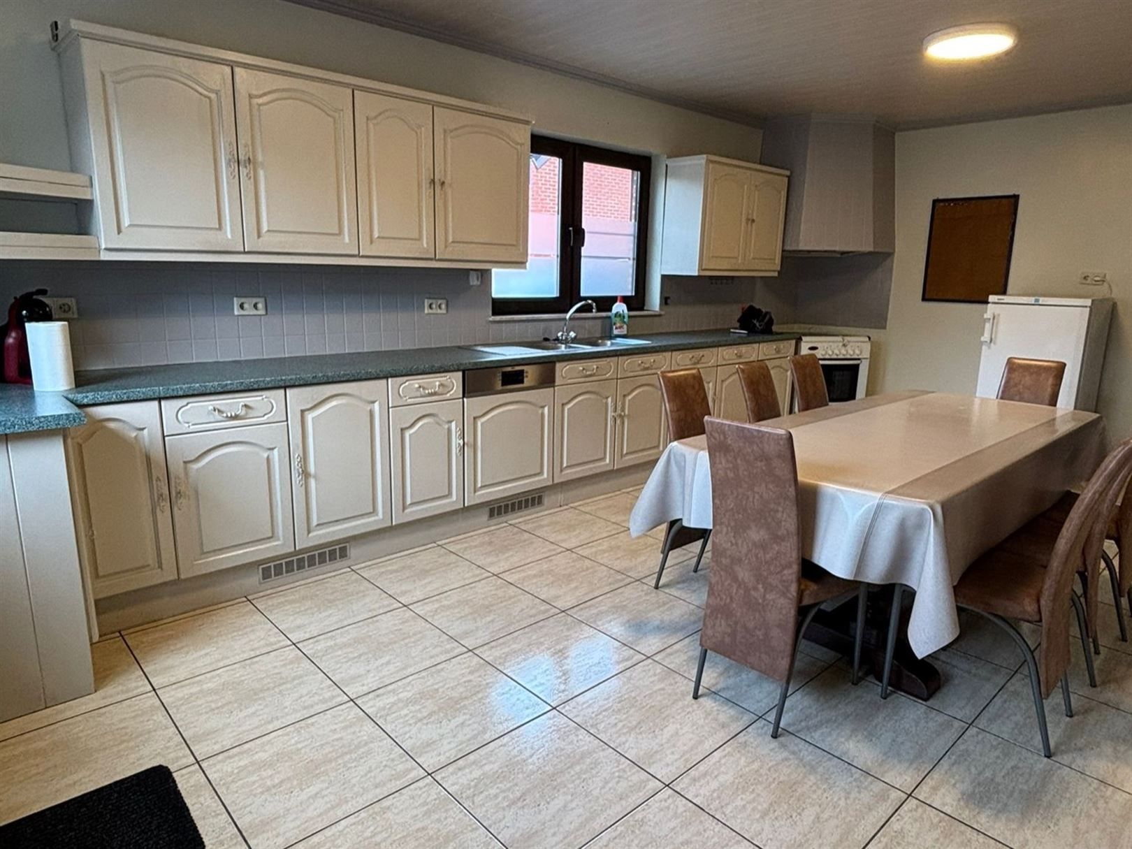 TE HUUR: Vrijstaande woning met 3 slaapkamers te Leopoldsburg! foto 5