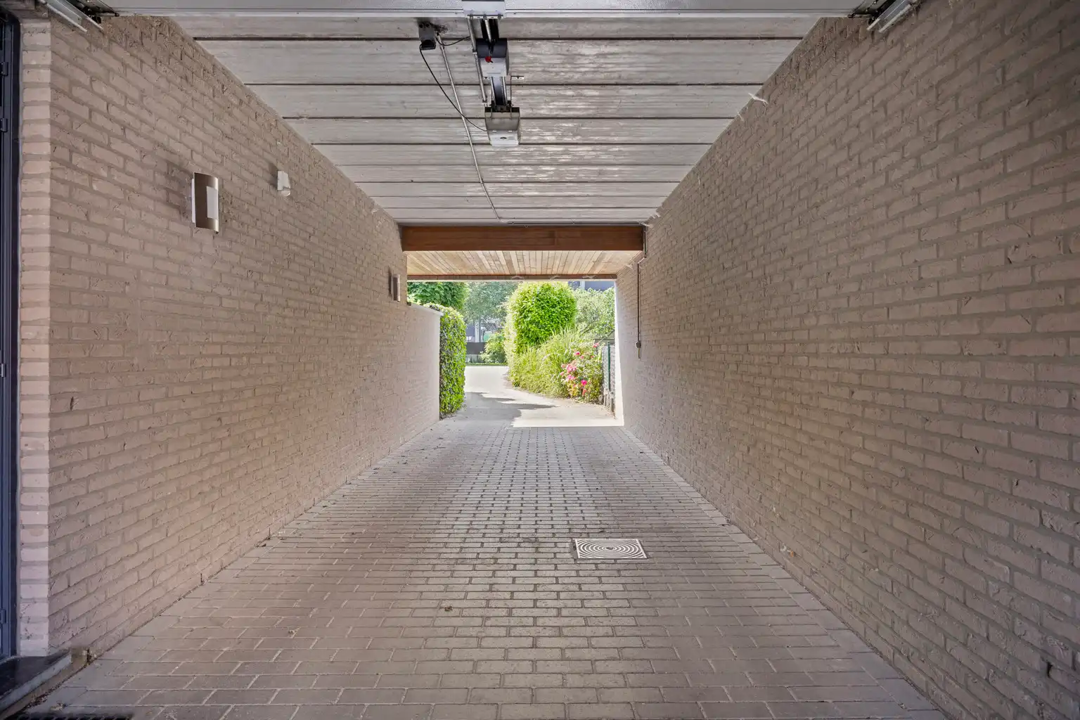 Ruim penthouse met 5 slaapkamers, 2 zuid terrassen en garage foto 31